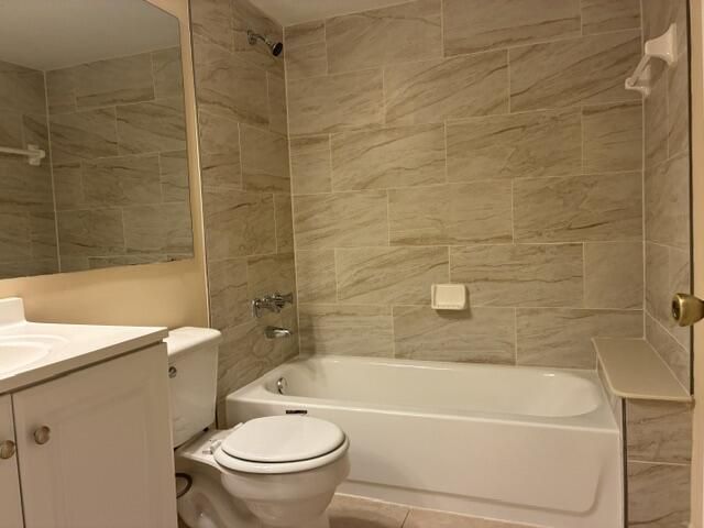 726 Sunny Pine Way, Unit B1, Greenacres, FL 33415 Photo