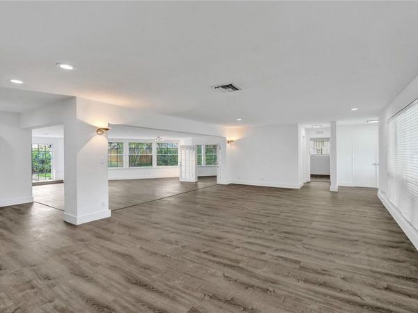 5981 NE 22ND Way, Fort Lauderdale, FL 33308