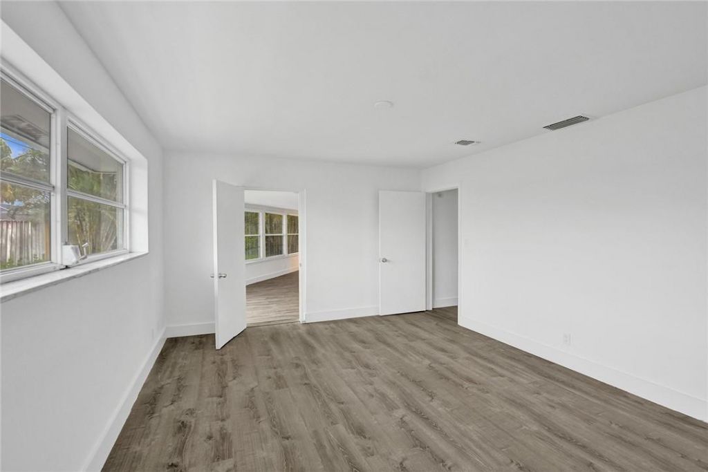 5981 NE 22nd Way, Fort Lauderdale, FL 33308 Photo