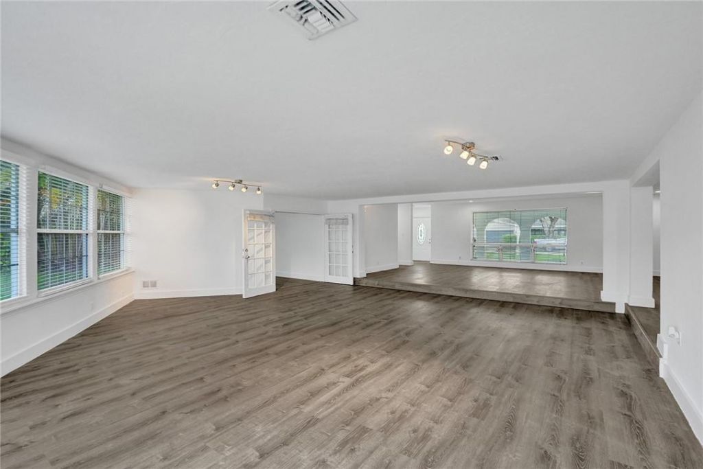 5981 NE 22nd Way, Fort Lauderdale, FL 33308 Photo