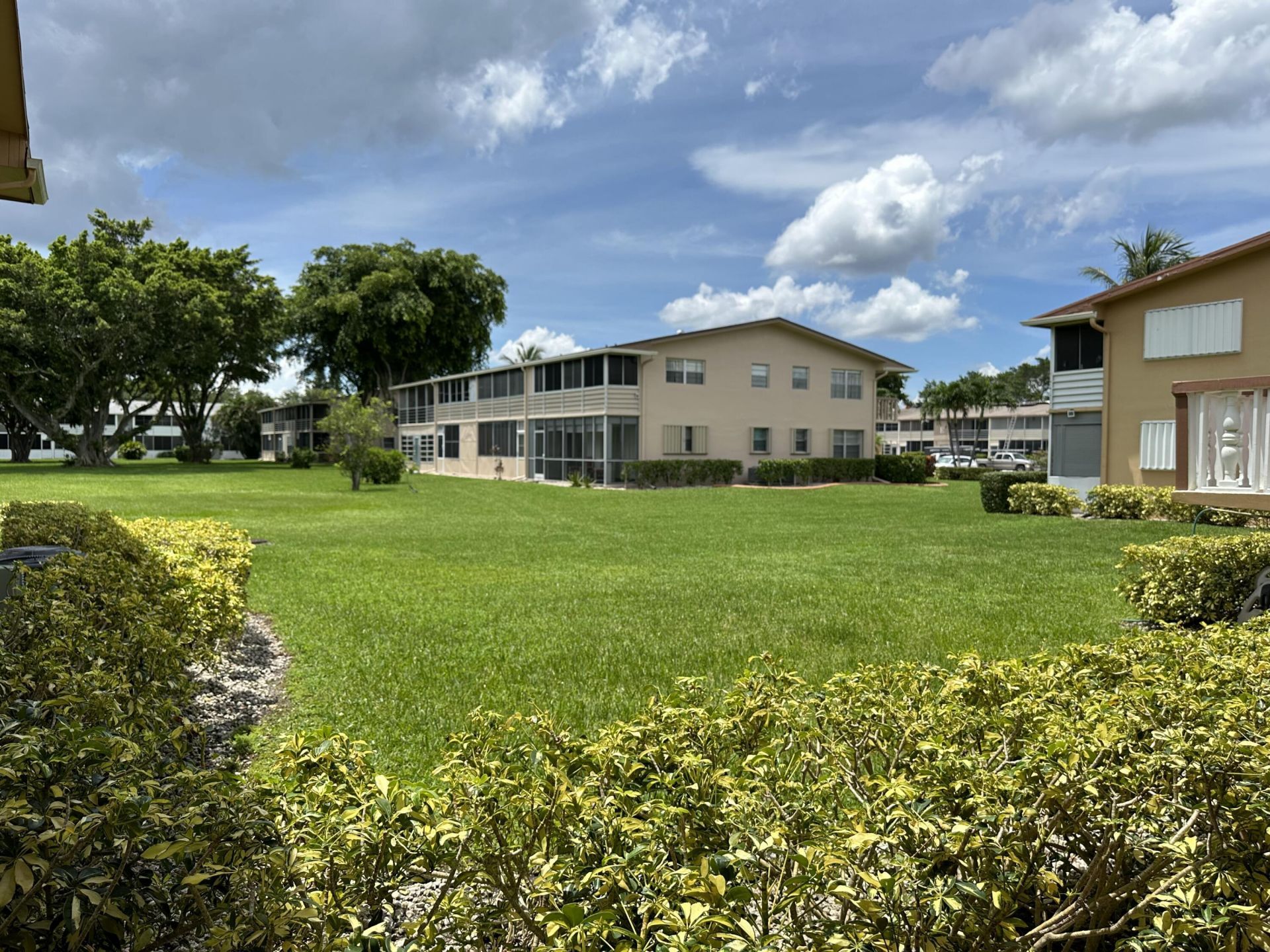 2 Canterbury A, Unit 2, West Palm Beach, FL 33417 Photo