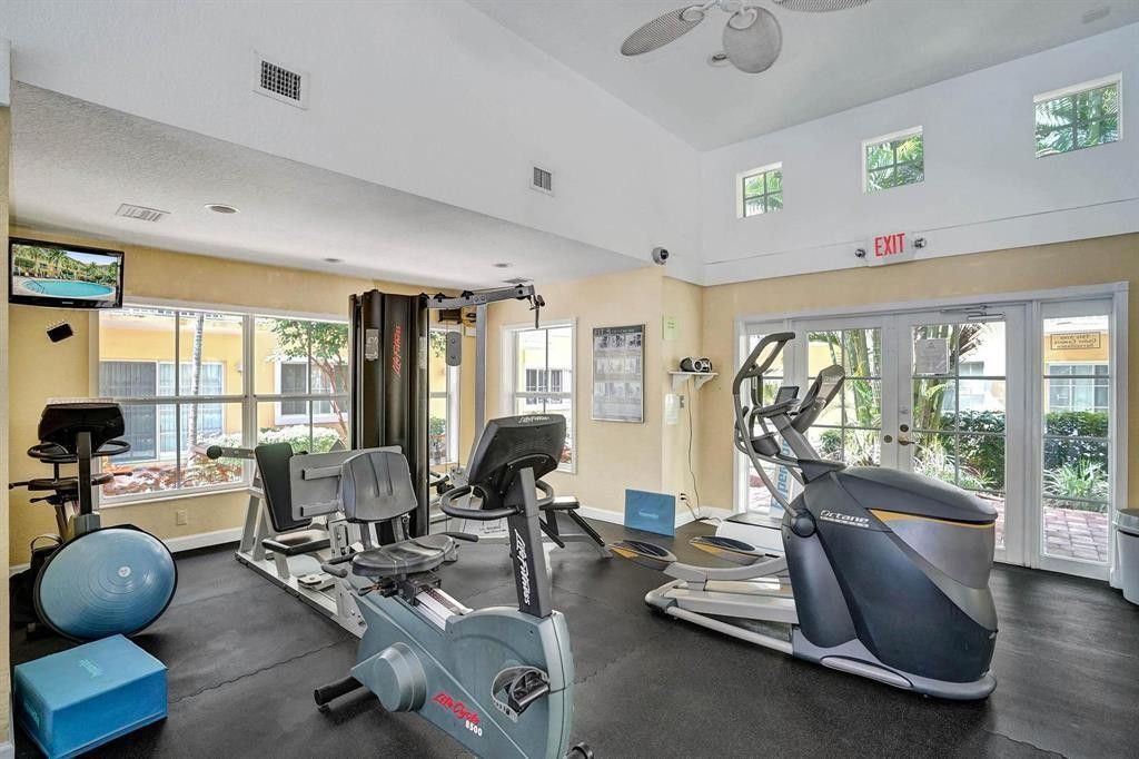 151 NE 16th Avenue, Unit 374, Fort Lauderdale, FL 33301 Photo
