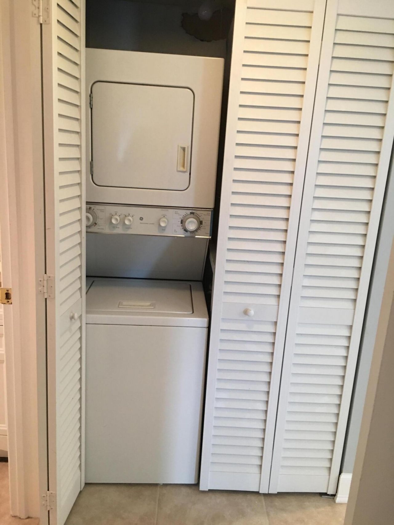 309 Lake Circle, Unit 202, North Palm Beach, FL 33408 Photo