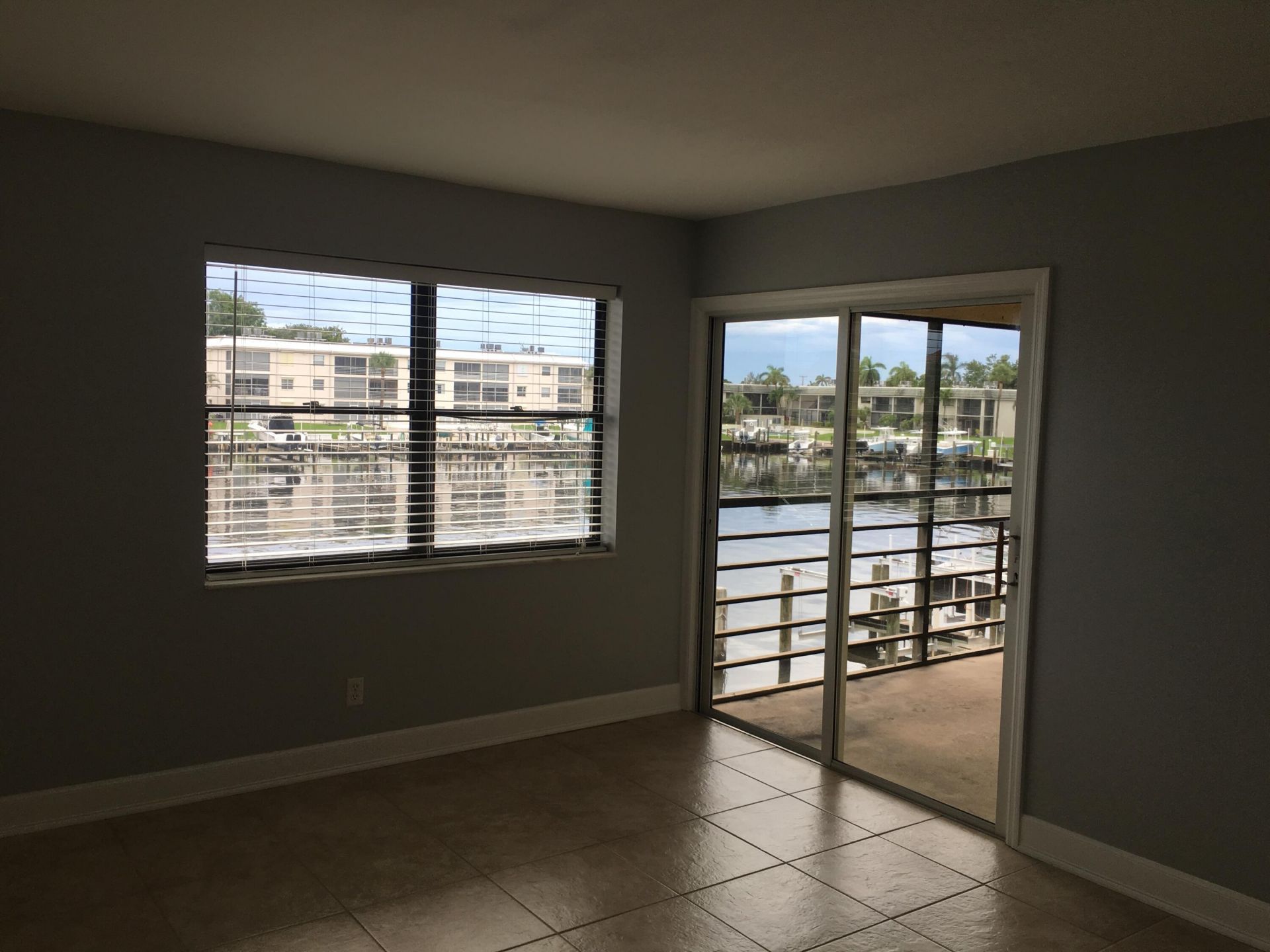 309 Lake Circle, Unit 202, North Palm Beach, FL 33408 Photo