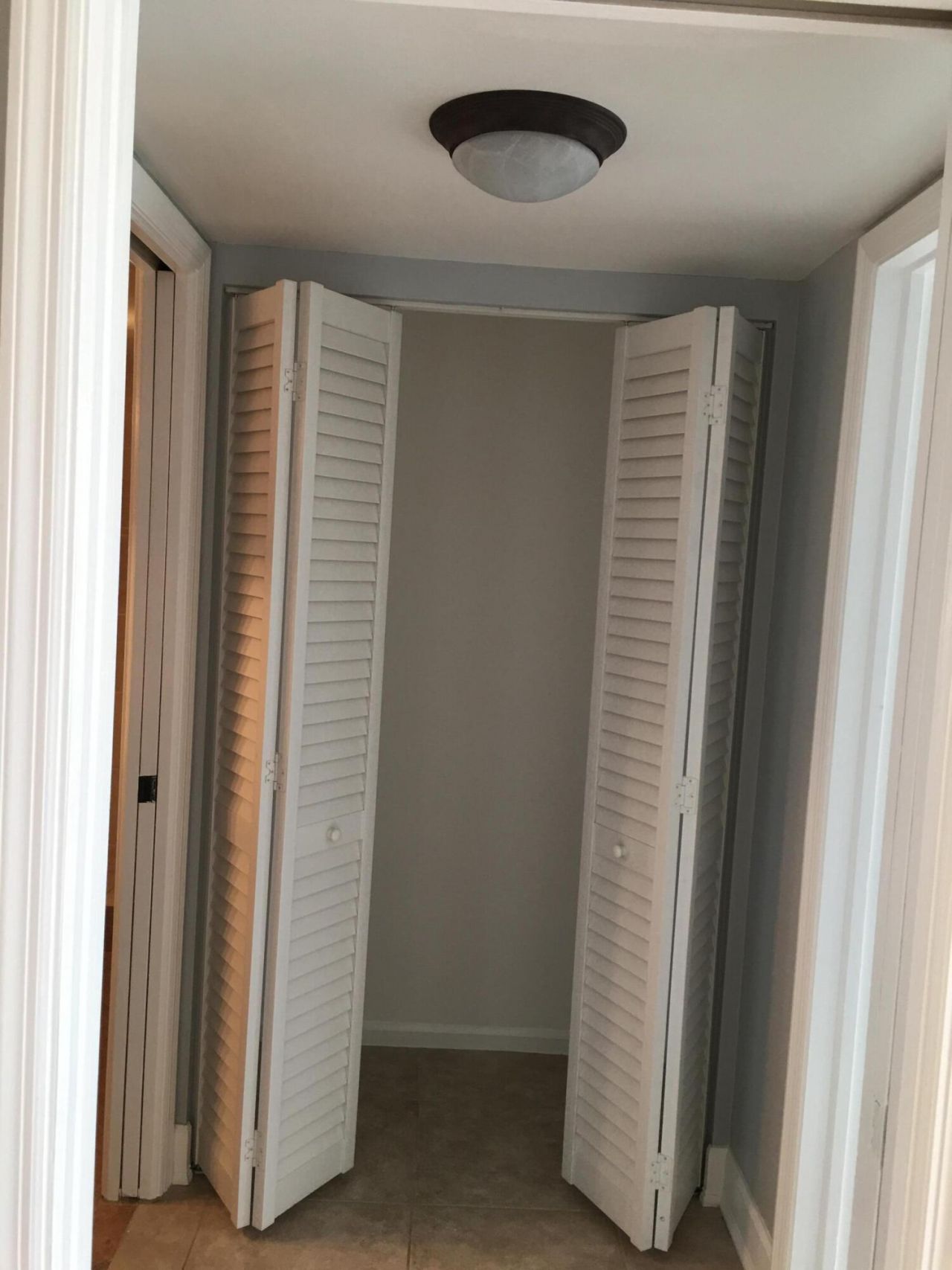 309 Lake Circle, Unit 202, North Palm Beach, FL 33408 Photo