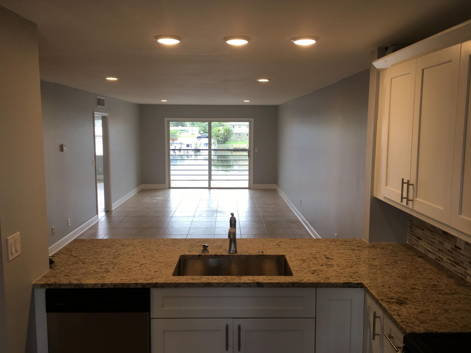 309 Lake Circle, Unit 202, North Palm Beach, FL 33408 Photo