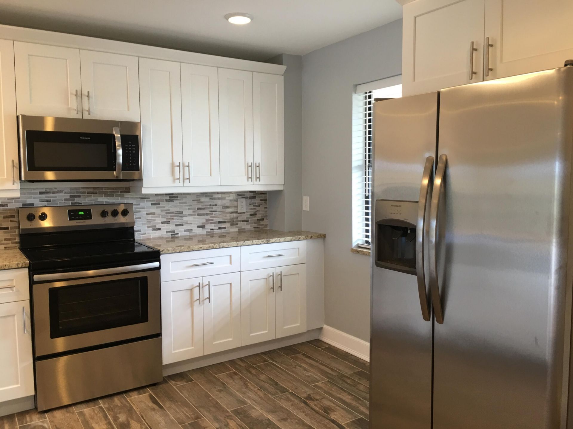 309 Lake Circle, Unit 202, North Palm Beach, FL 33408 Photo