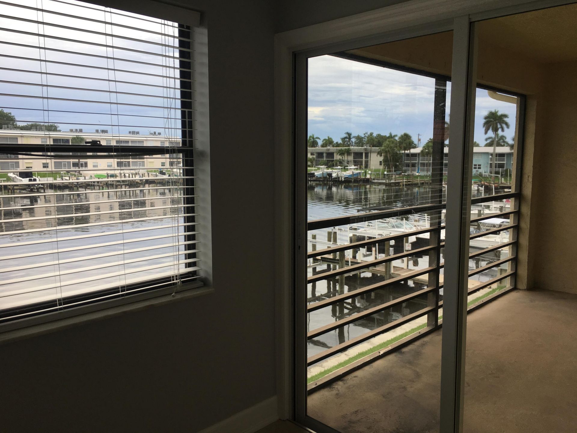 309 Lake Circle, Unit 202, North Palm Beach, FL 33408 Photo