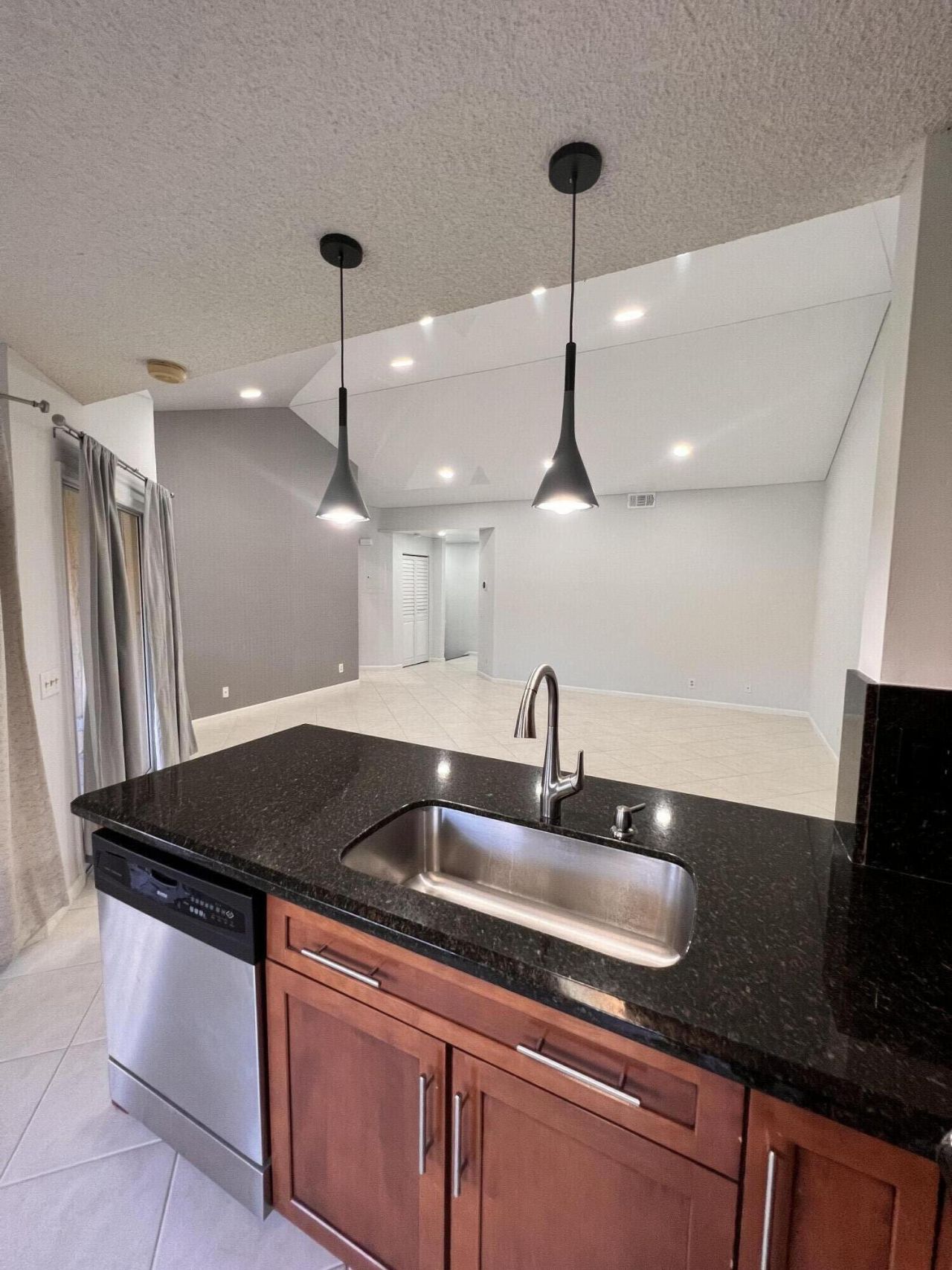 6614 Via Regina, Boca Raton, FL 33433 Photo