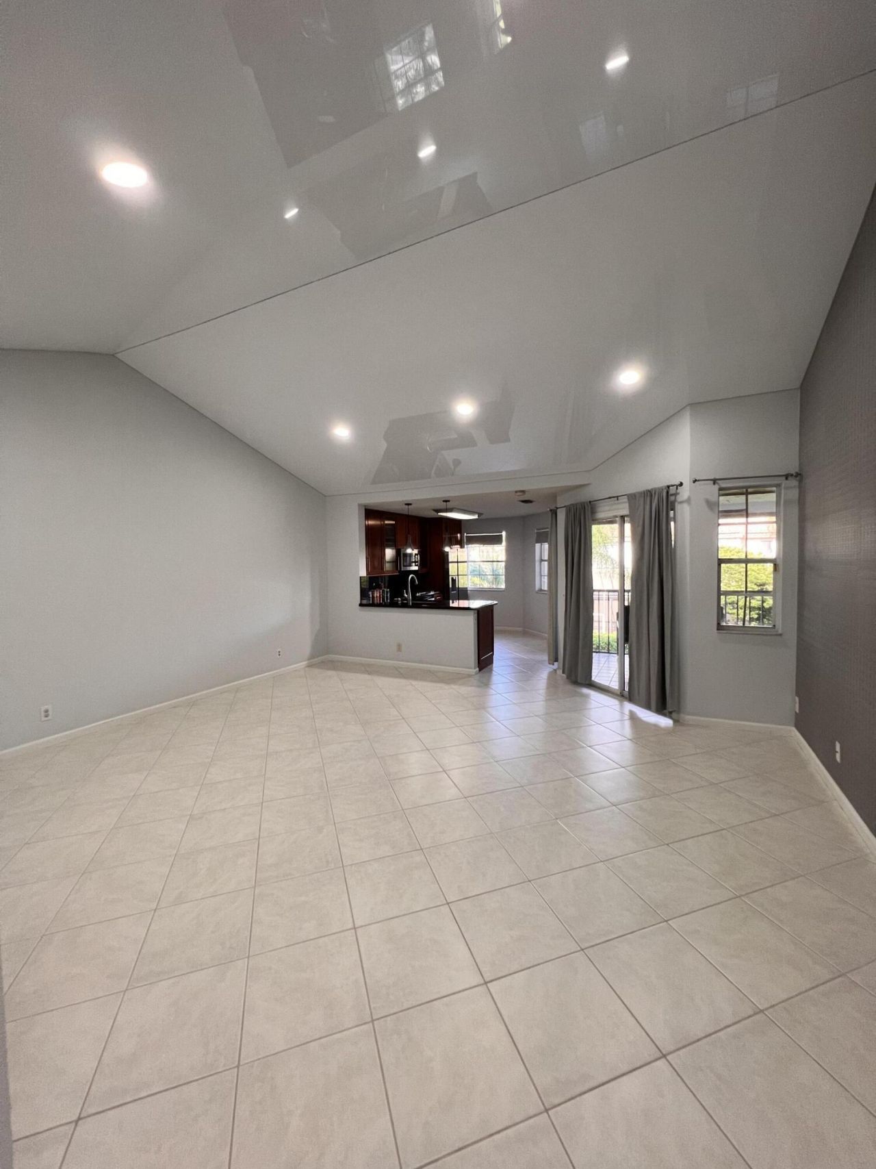 6614 Via Regina, Boca Raton, FL 33433 Photo