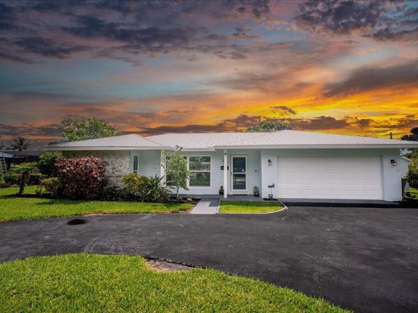 2066 5TH Court SE, Vero Beach, FL 32962