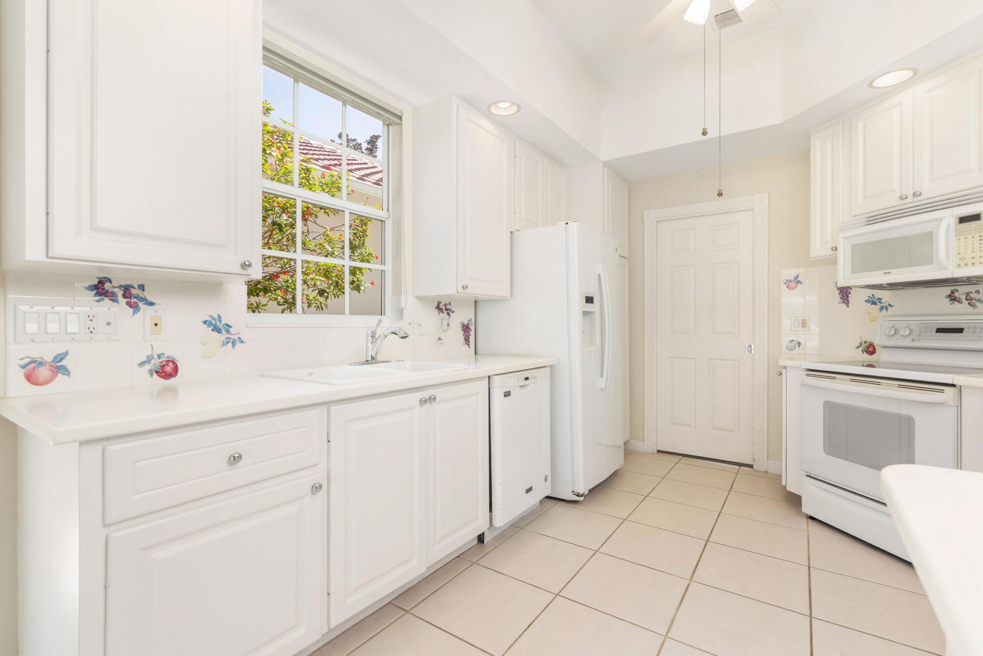 150 Euphrates Circle, Palm Beach Gardens, FL 33410 Photo