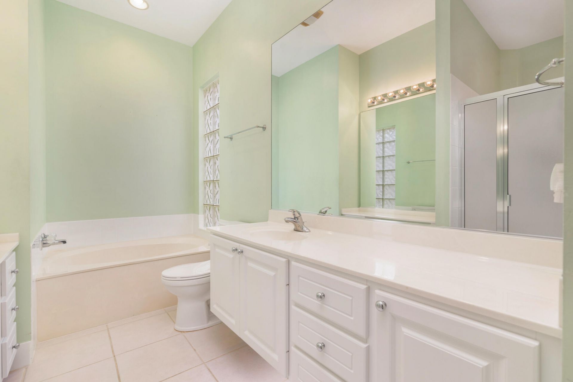 150 Euphrates Circle, Palm Beach Gardens, FL 33410 Photo