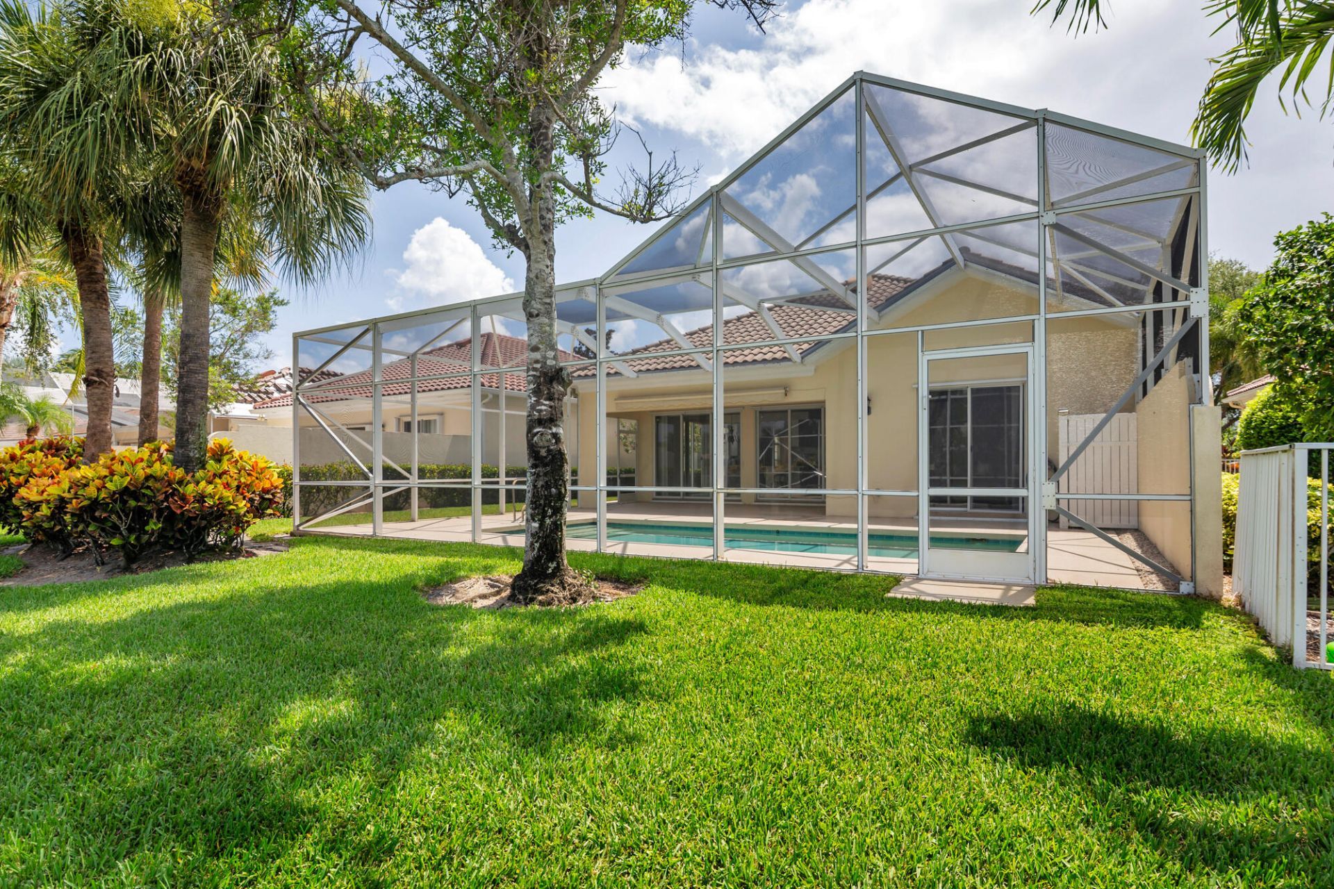 150 Euphrates Circle, Palm Beach Gardens, FL 33410 Photo