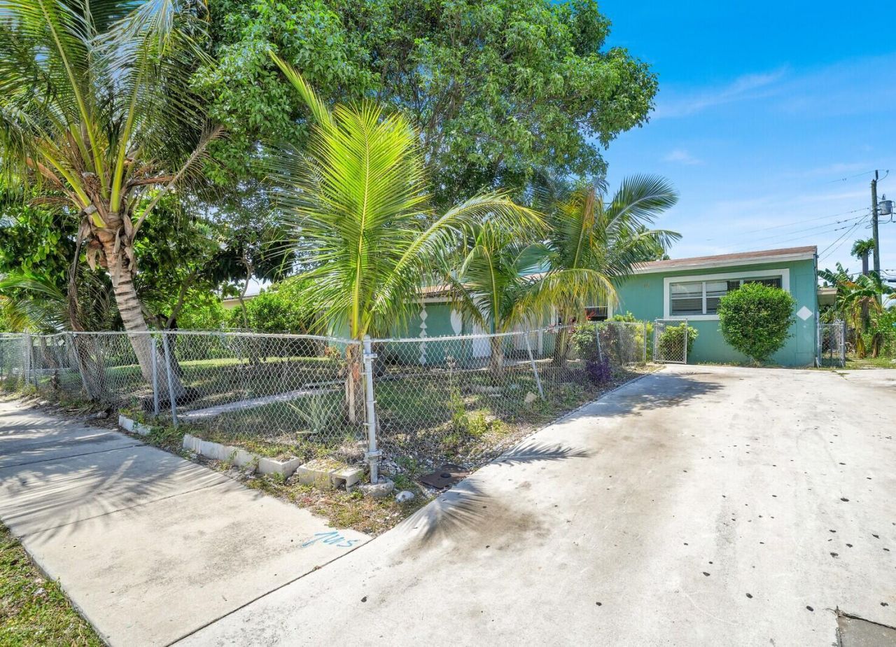 111 Ocean Parkway, Boynton Beach, FL 33435 Photo