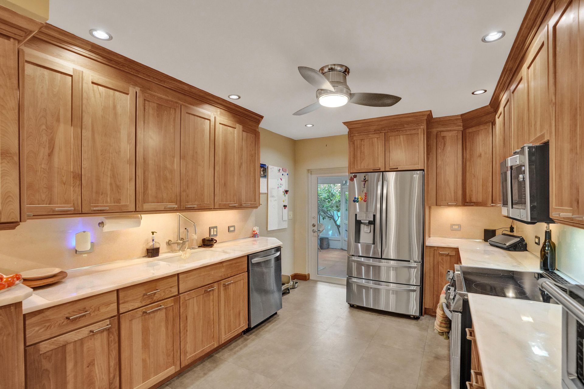 908 NE 16th Place, Fort Lauderdale, FL 33305 Photo