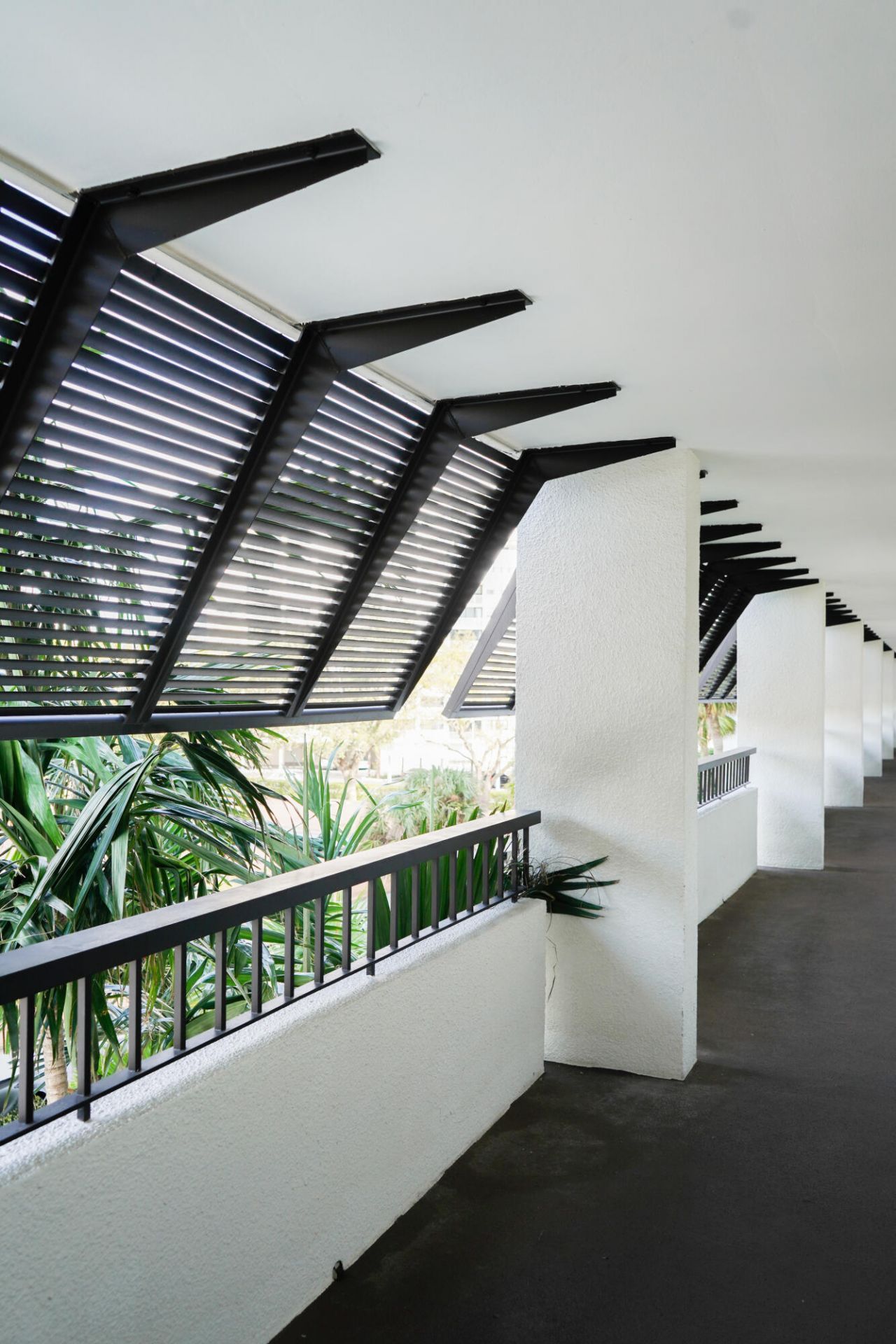 356 Golfview Road, Unit 405, North Palm Beach, FL 33408 Photo