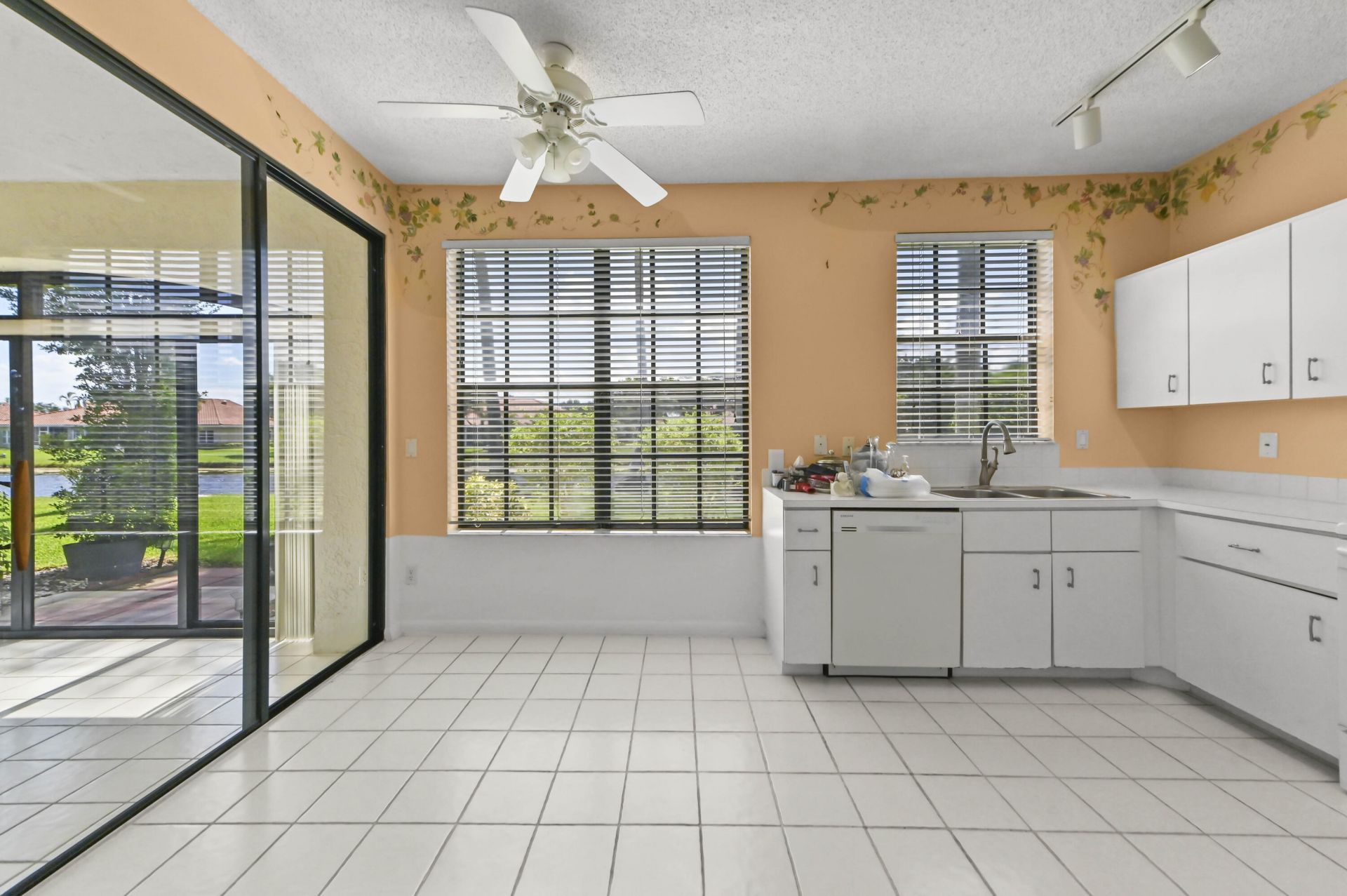 5965 Parkwalk Drive, Unit 913, Boynton Beach, FL 33472 Photo