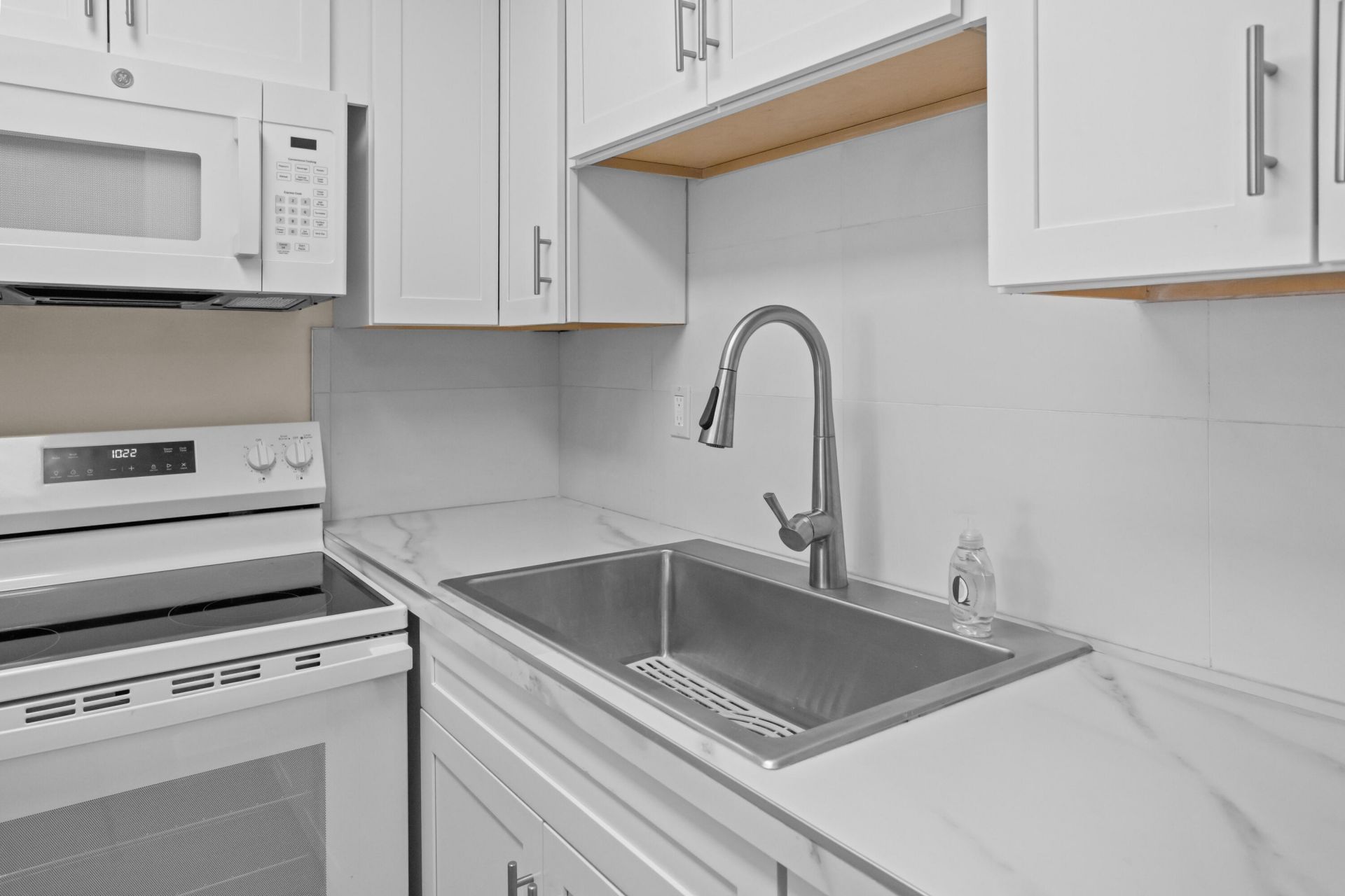 1980 Sunset Avenue, Unit 7, Lake Worth Beach, FL 33461 Photo