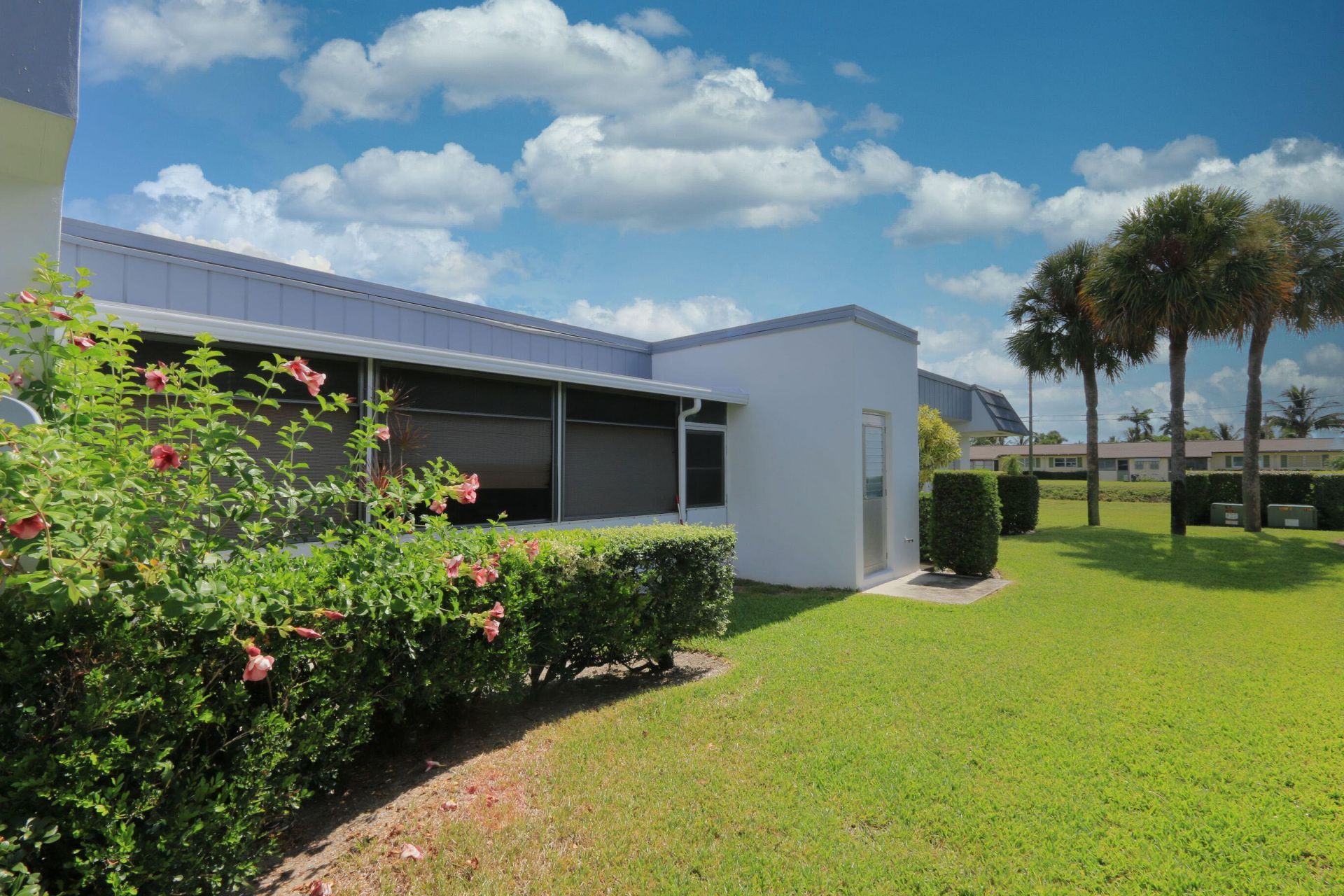 2886 Fernley Drive E, Unit 91, West Palm Beach, FL 33415 Photo