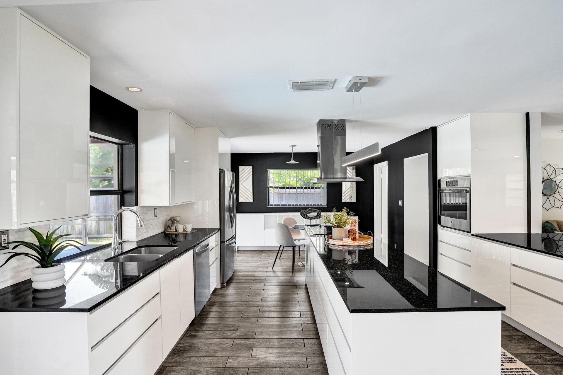 17679 Woodview Terrace, Boca Raton, FL 33487 Photo