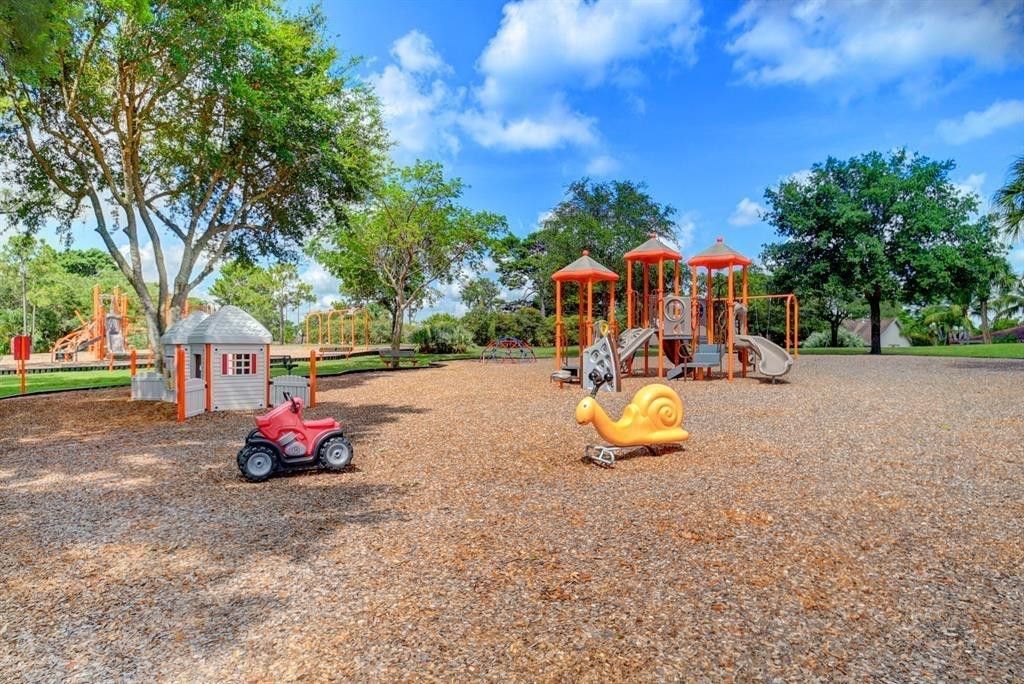17679 Woodview Terrace, Boca Raton, FL 33487 Photo