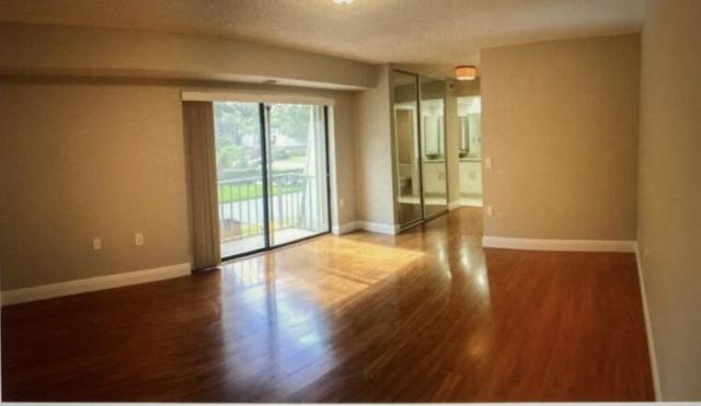 1700 Embassy Drive, Unit 105, West Palm Beach, FL 33401 Photo