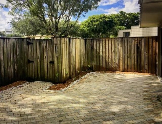 1700 Embassy Drive, Unit 105, West Palm Beach, FL 33401 Photo