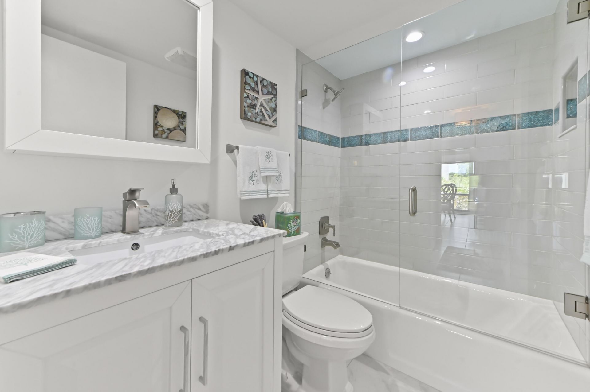 2550 Presidential Way, Unit 301, West Palm Beach, FL 33401 Photo