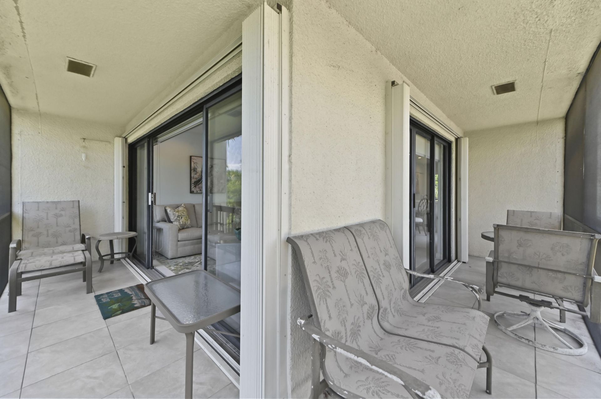 2550 Presidential Way, Unit 301, West Palm Beach, FL 33401 Photo