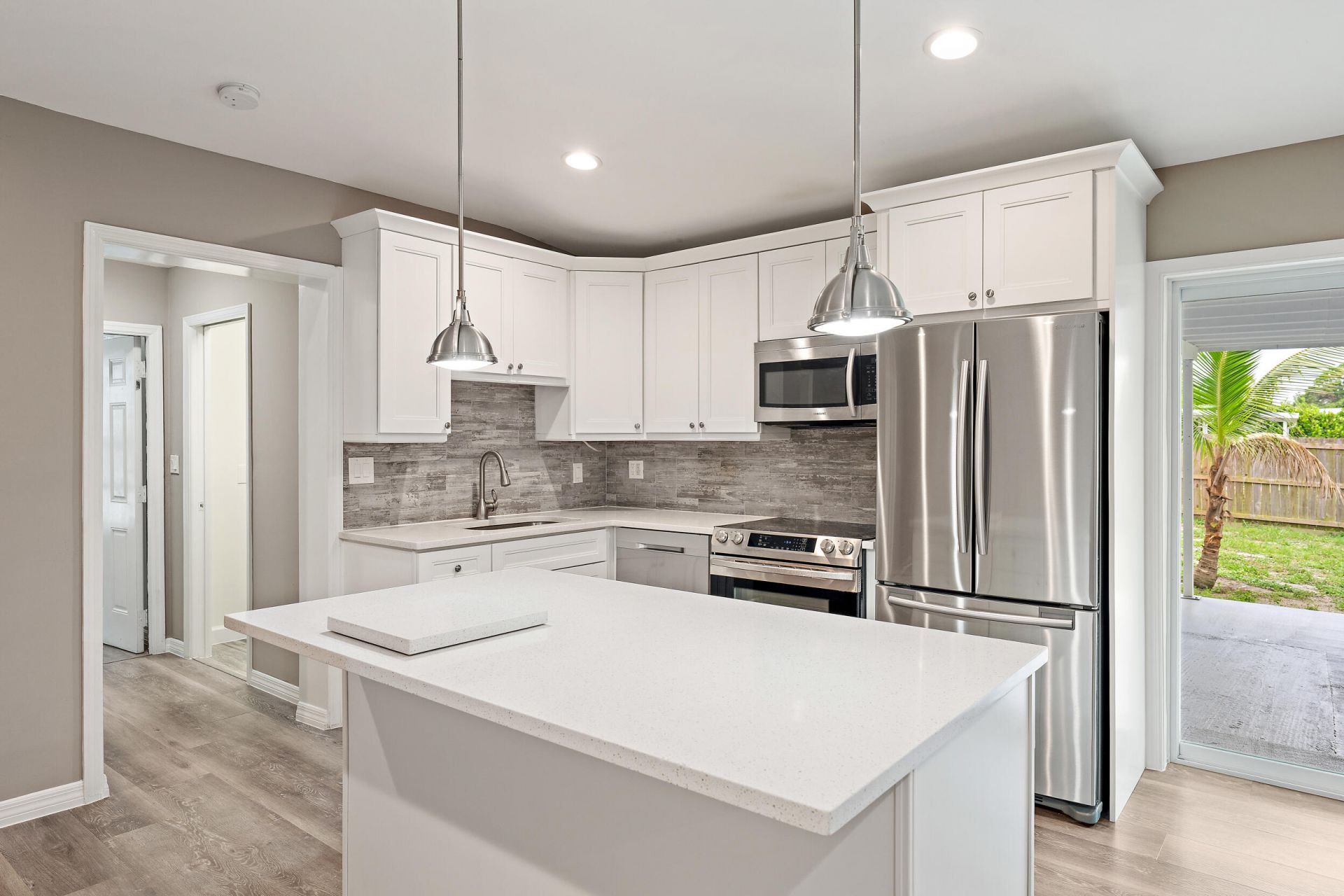 19144 SE Arnold Drive, Tequesta, FL 33469 Photo
