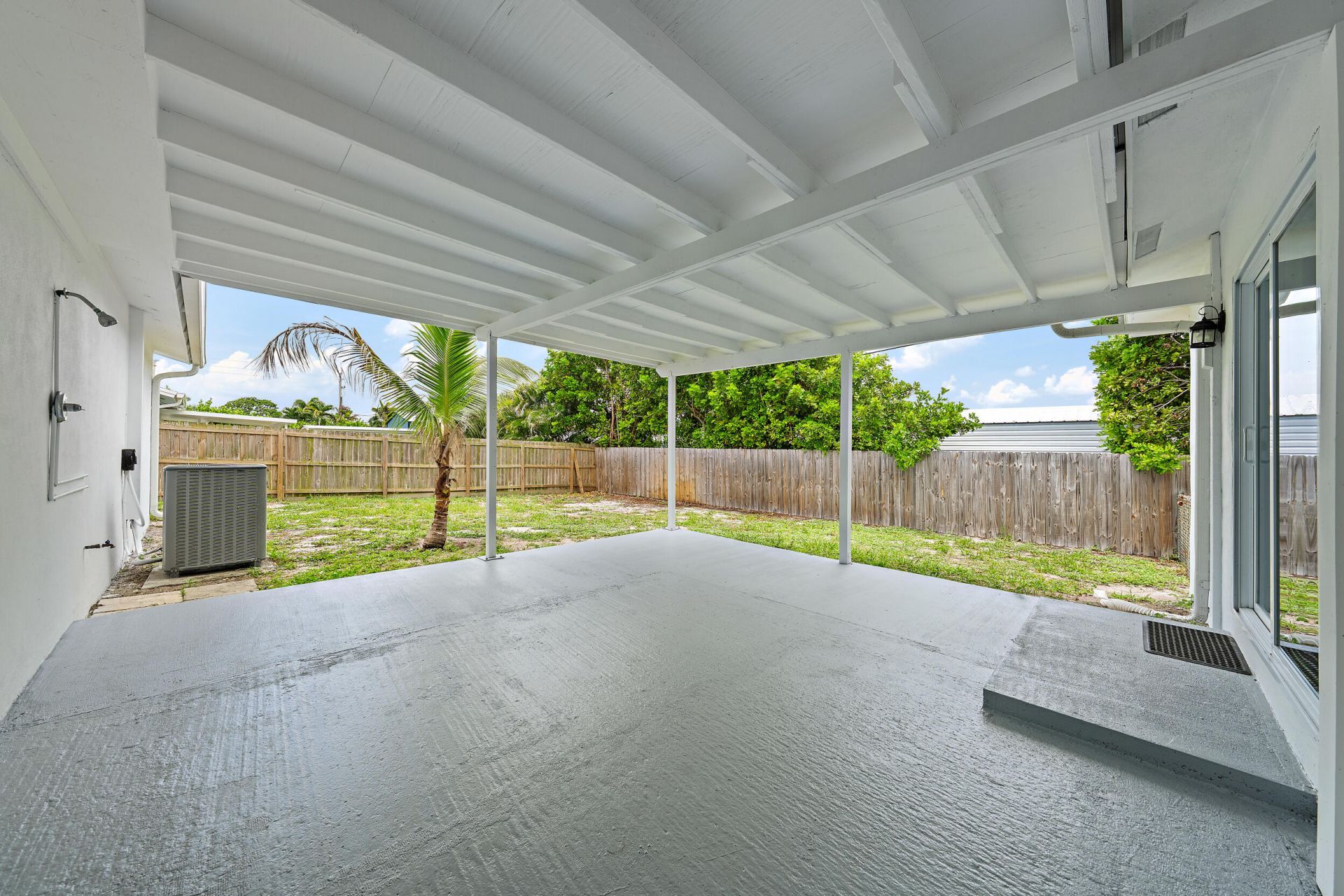 19144 SE Arnold Drive, Tequesta, FL 33469 Photo