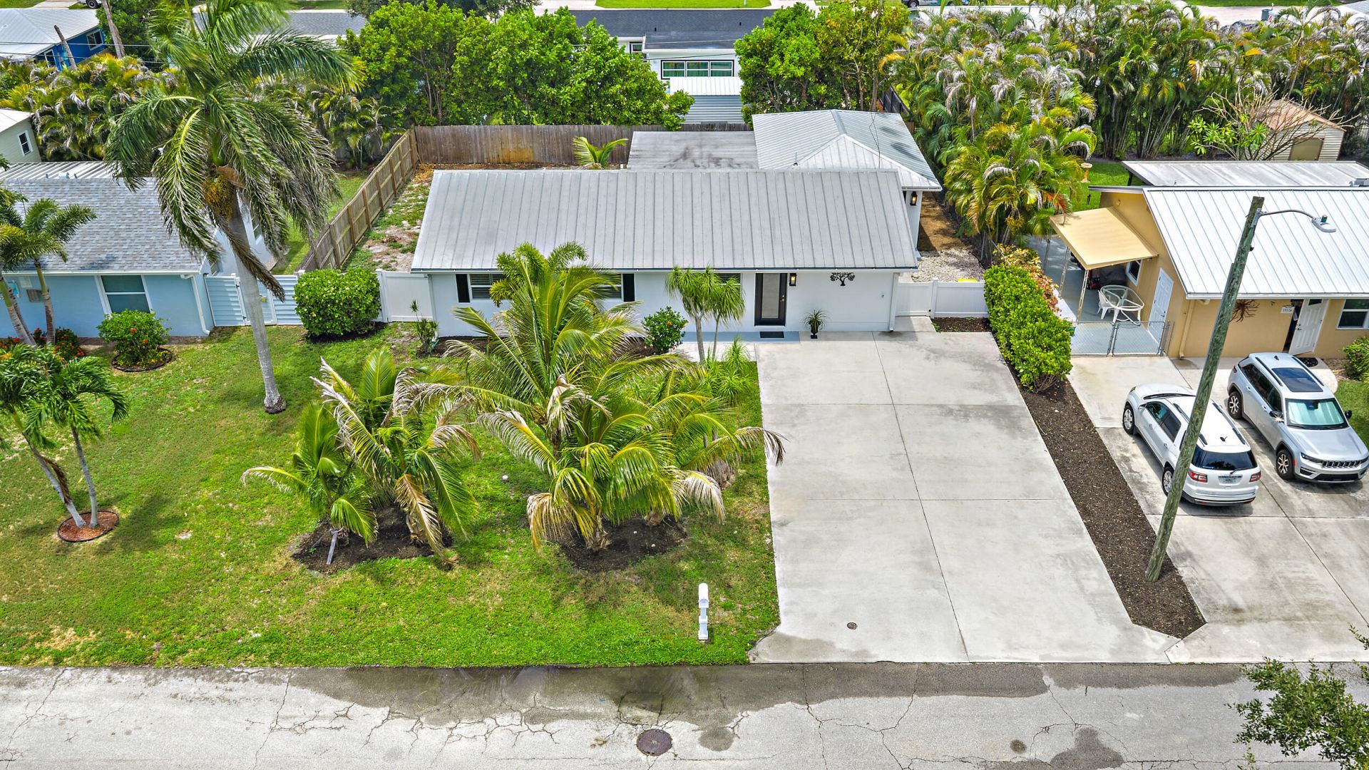 19144 SE Arnold Drive, Tequesta, FL 33469 Photo