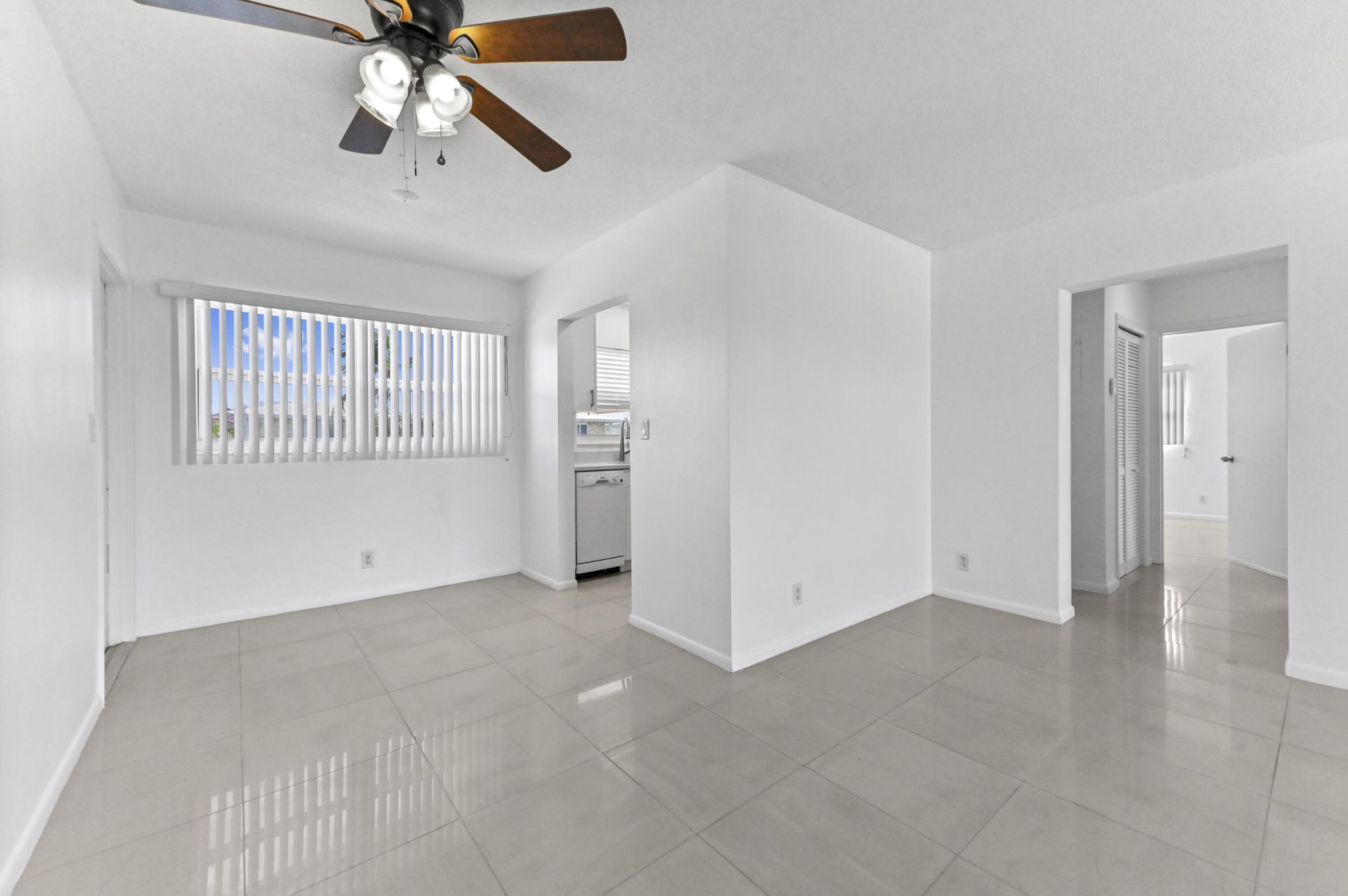 2755 NE 28th Avenue, Unit F-1, Lighthouse Point, FL 33064 Photo