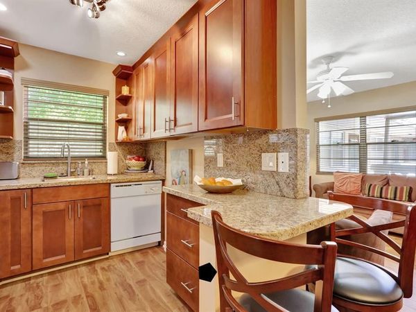 237 Farnham J, Deerfield Beach, FL 33442
