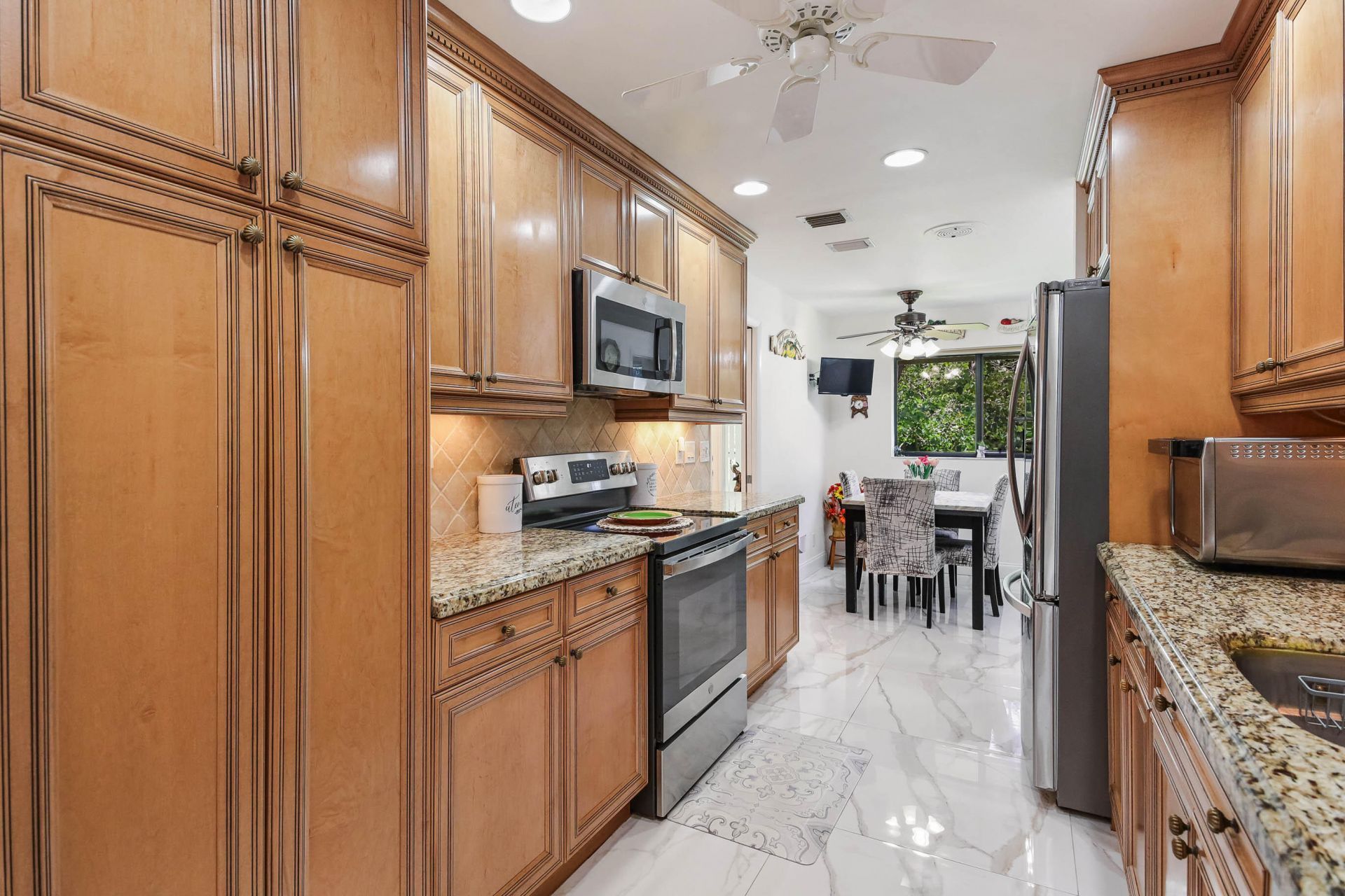 6858 Fountains Circle, Lake Worth, FL 33467 Photo