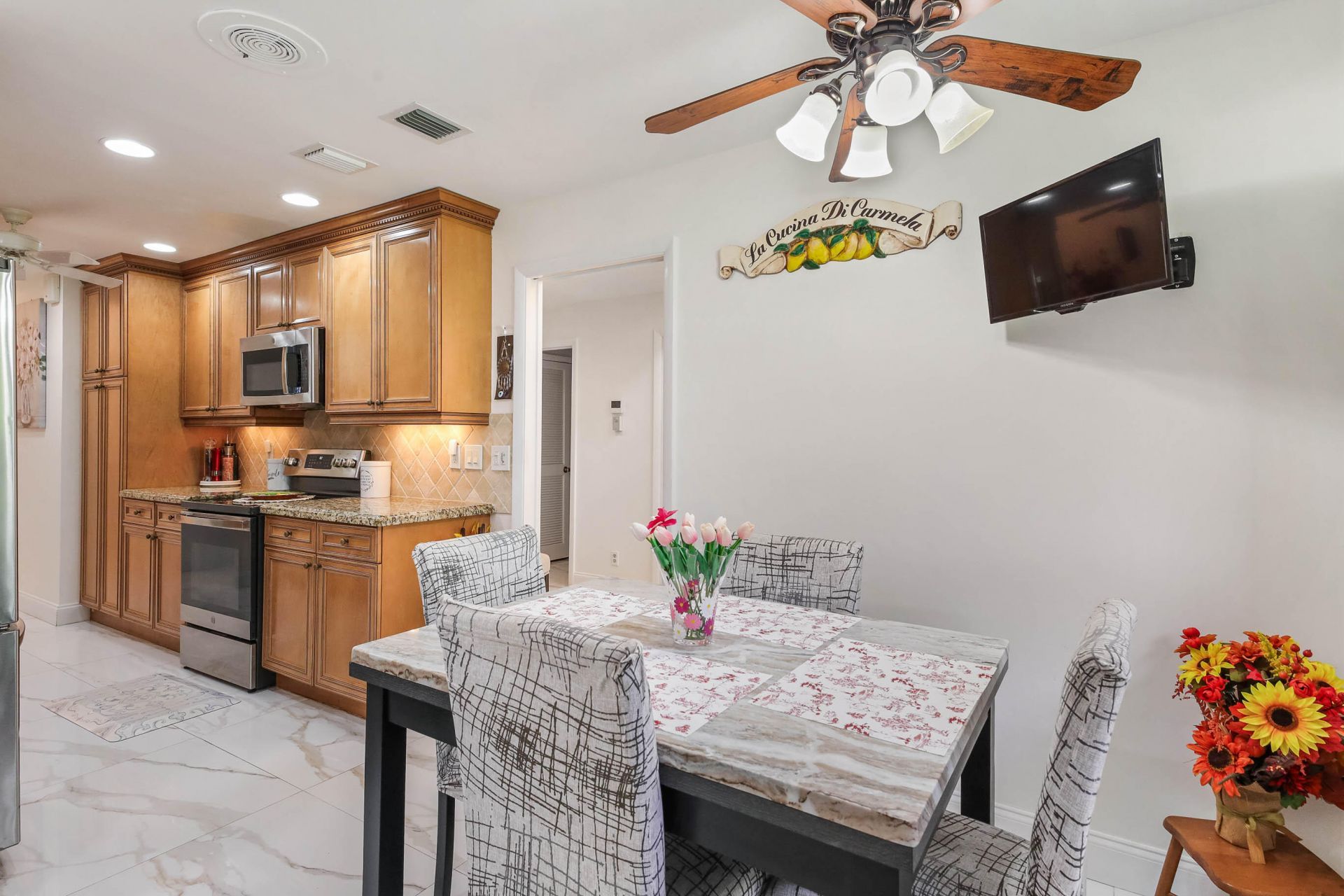 6858 Fountains Circle, Lake Worth, FL 33467 Photo