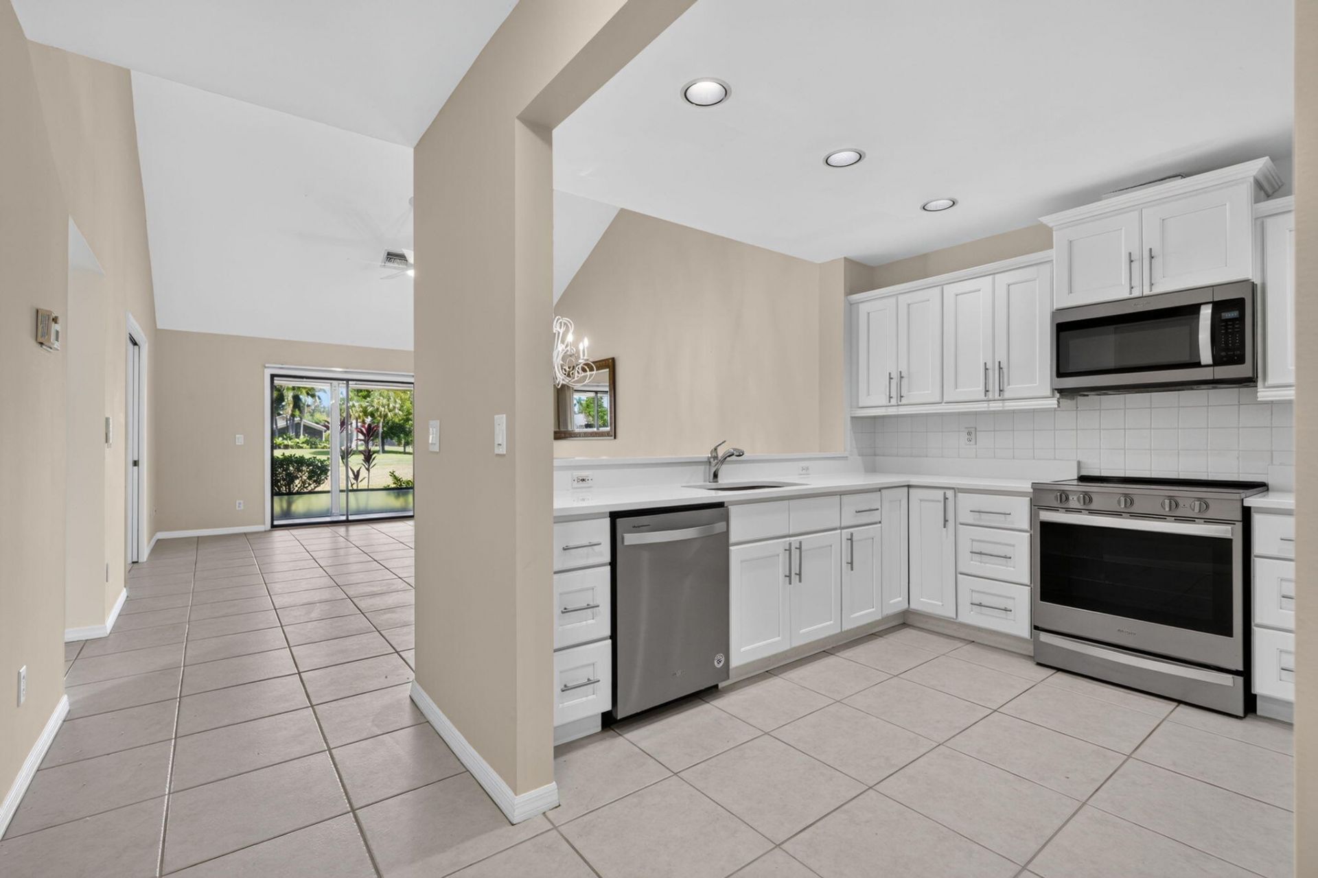 6130 SE Georgetown Place, Hobe Sound, FL 33455 Photo