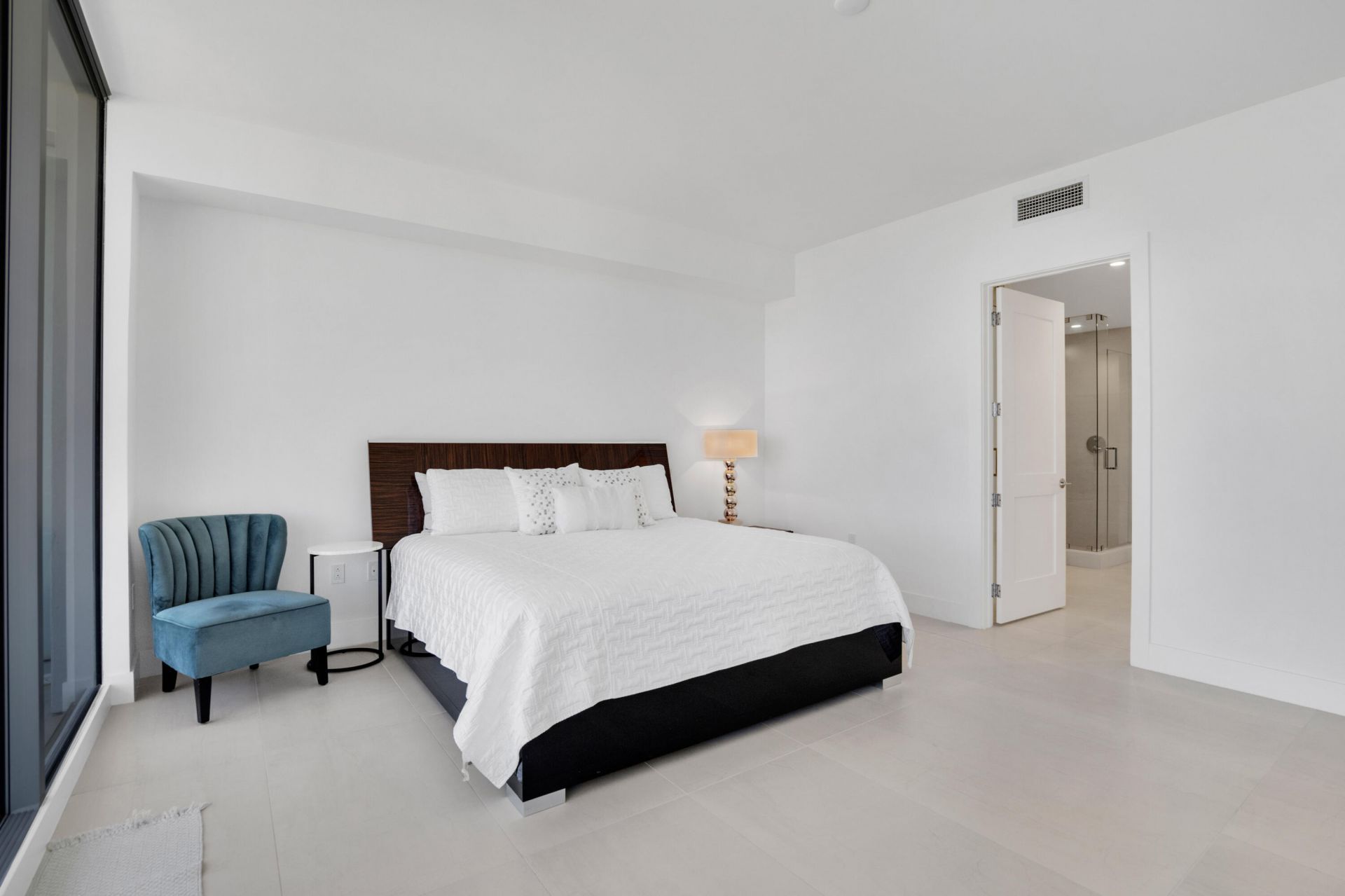 151 N Seabreeze Boulevard N, Unit 504, Fort Lauderdale, FL 33304 Photo