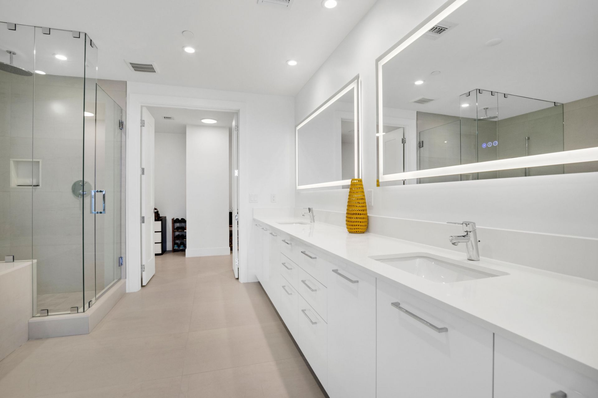 151 N Seabreeze Boulevard N, Unit 504, Fort Lauderdale, FL 33304 Photo