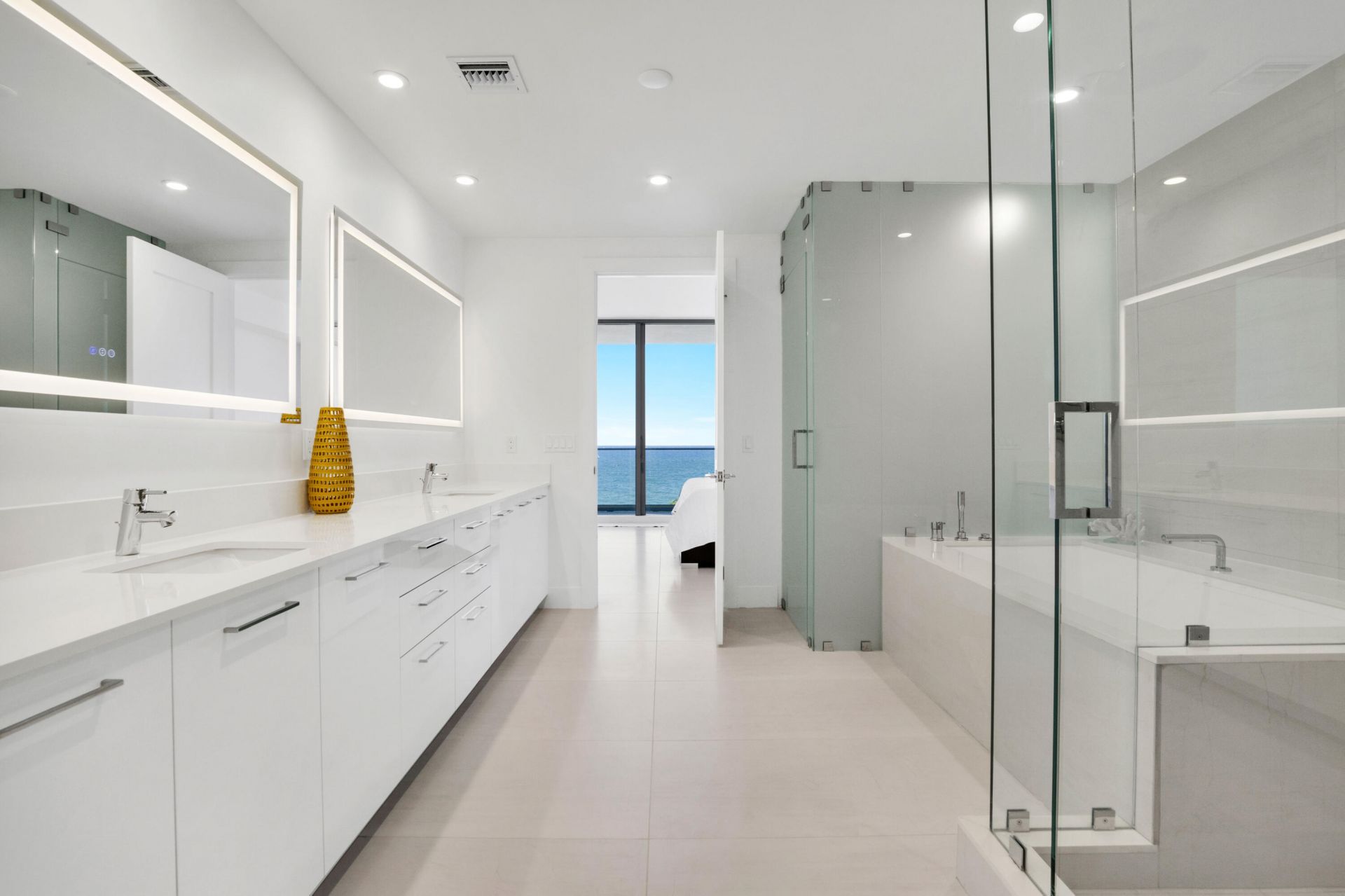 151 N Seabreeze Boulevard N, Unit 504, Fort Lauderdale, FL 33304 Photo