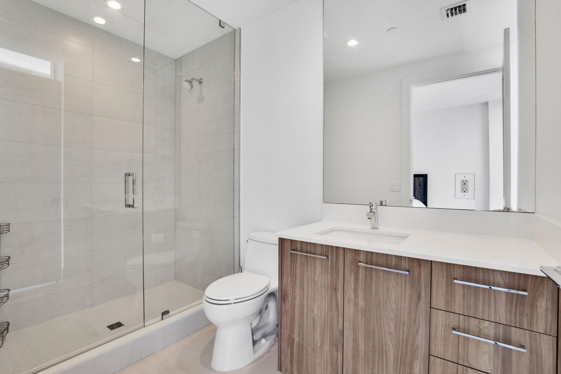 151 N Seabreeze Boulevard N, Unit 504, Fort Lauderdale, FL 33304 Photo