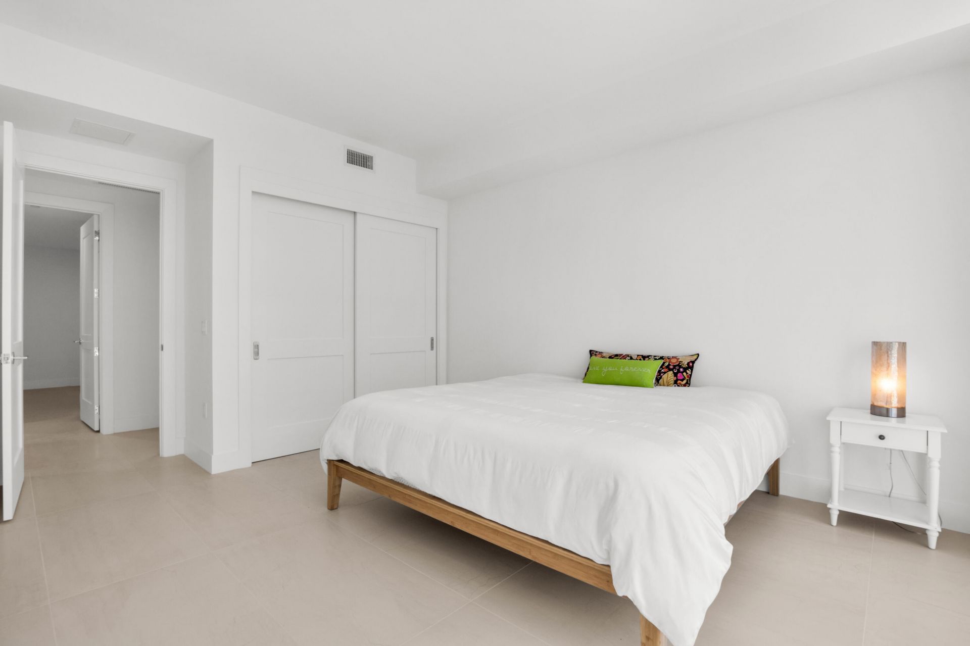 151 N Seabreeze Boulevard N, Unit 504, Fort Lauderdale, FL 33304 Photo