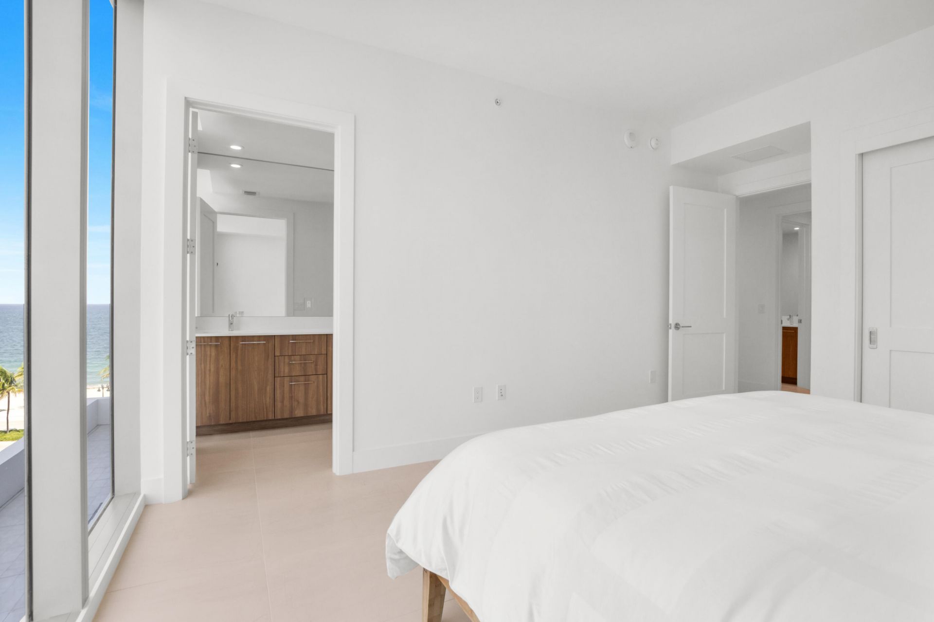 151 N Seabreeze Boulevard N, Unit 504, Fort Lauderdale, FL 33304 Photo