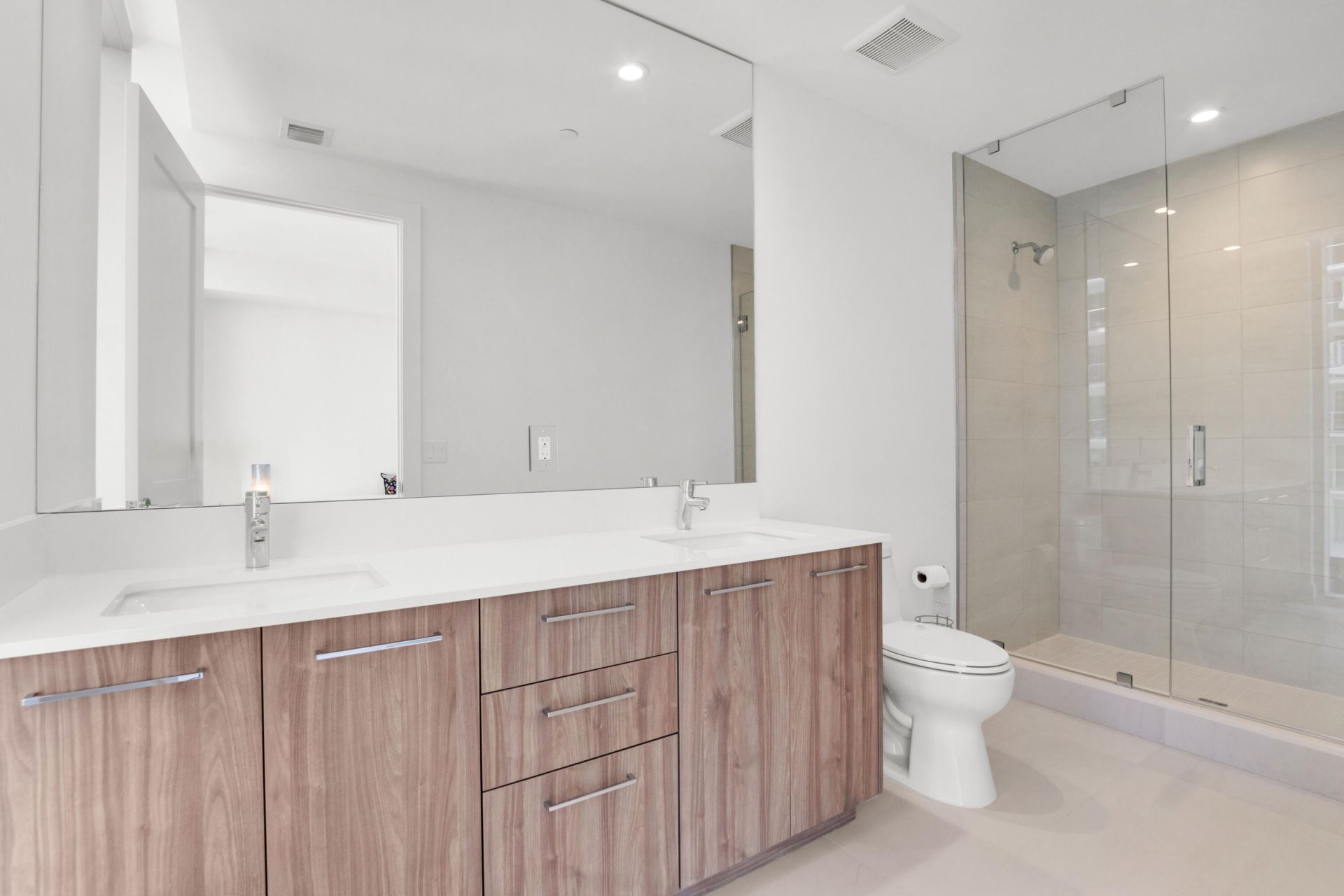 151 N Seabreeze Boulevard N, Unit 504, Fort Lauderdale, FL 33304 Photo