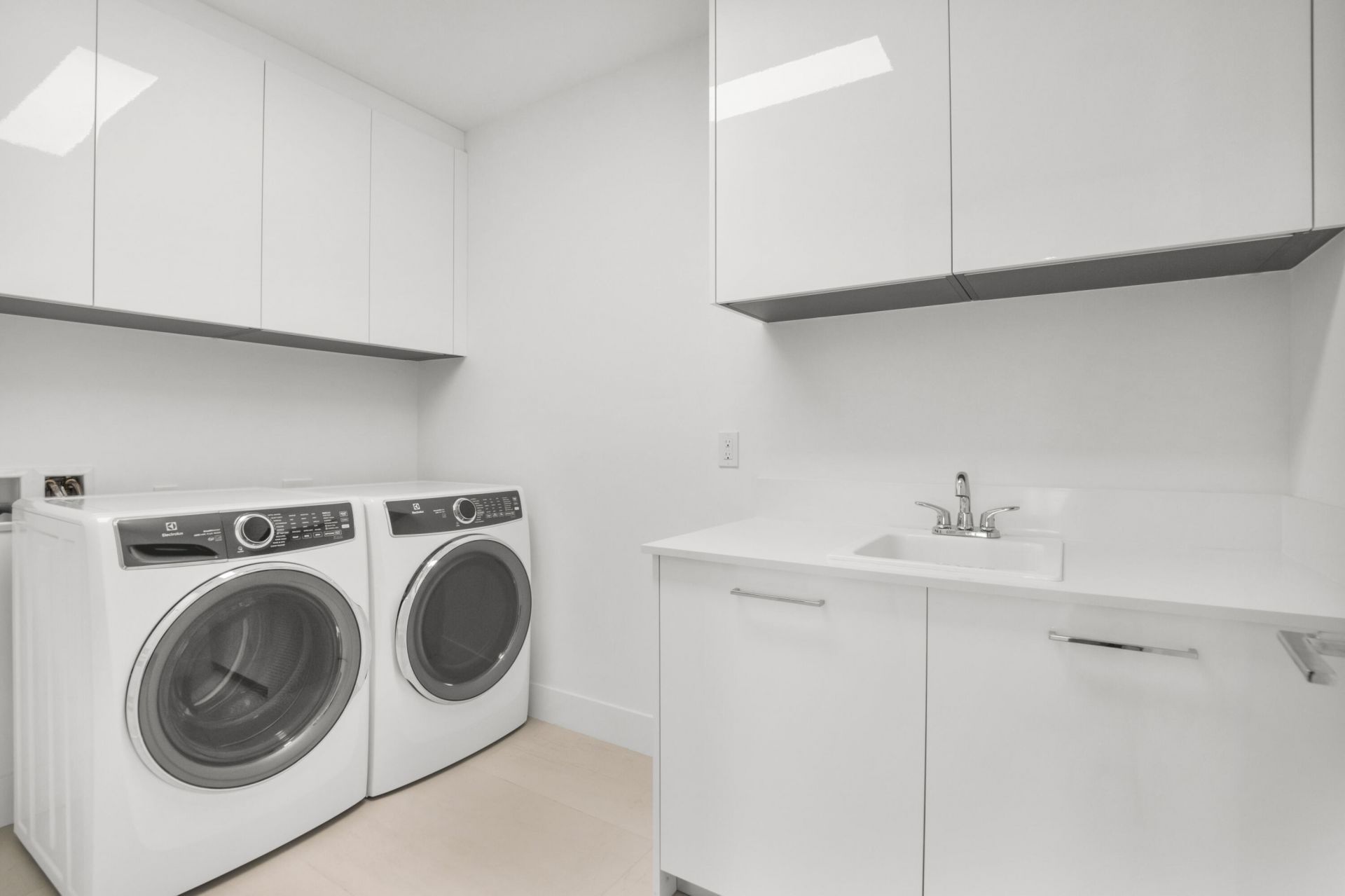 151 N Seabreeze Boulevard N, Unit 504, Fort Lauderdale, FL 33304 Photo