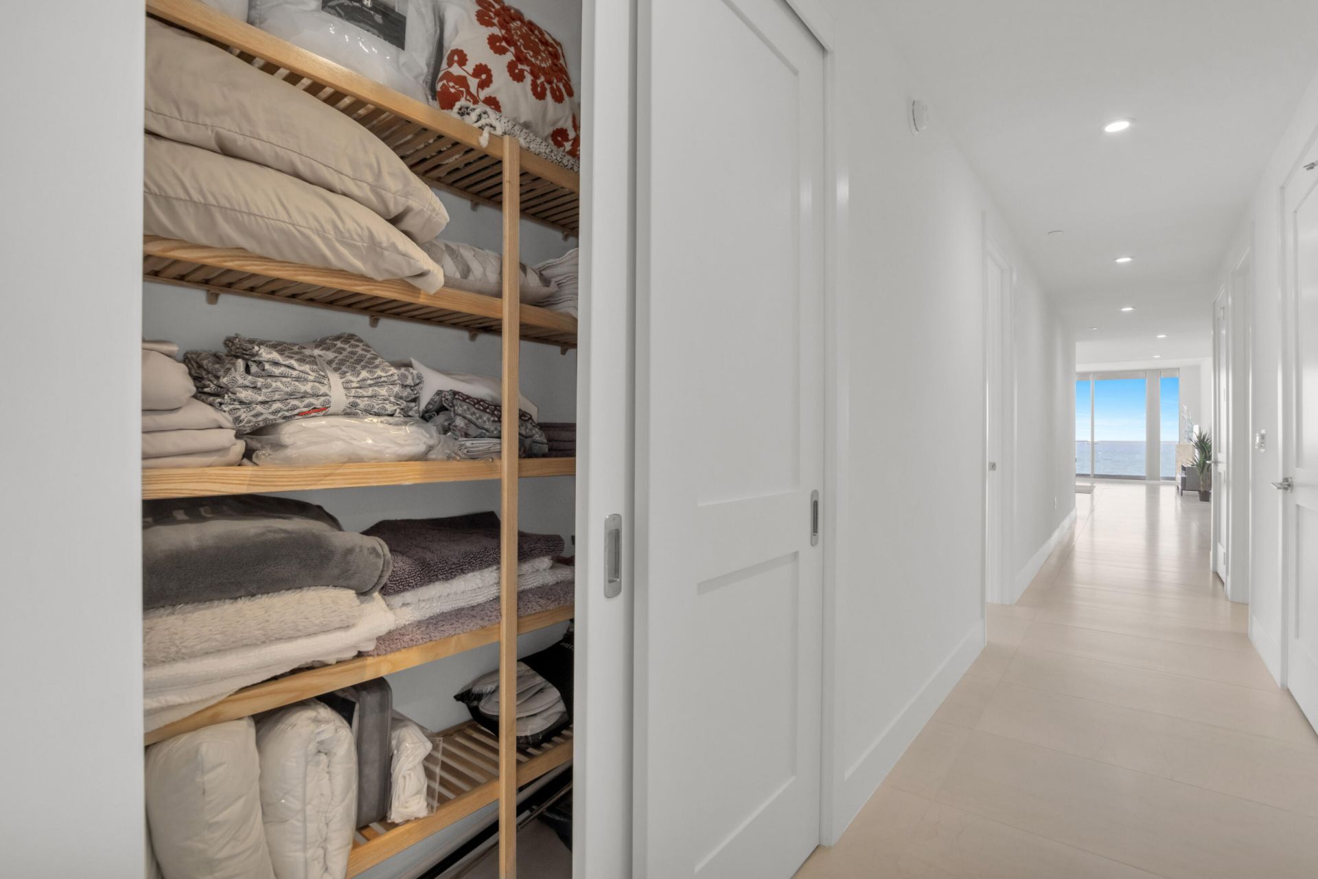 151 N Seabreeze Boulevard N, Unit 504, Fort Lauderdale, FL 33304 Photo