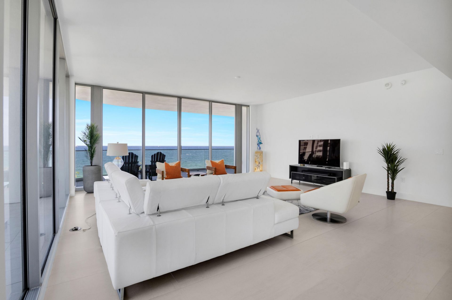 151 N Seabreeze Boulevard N, Unit 504, Fort Lauderdale, FL 33304 Photo