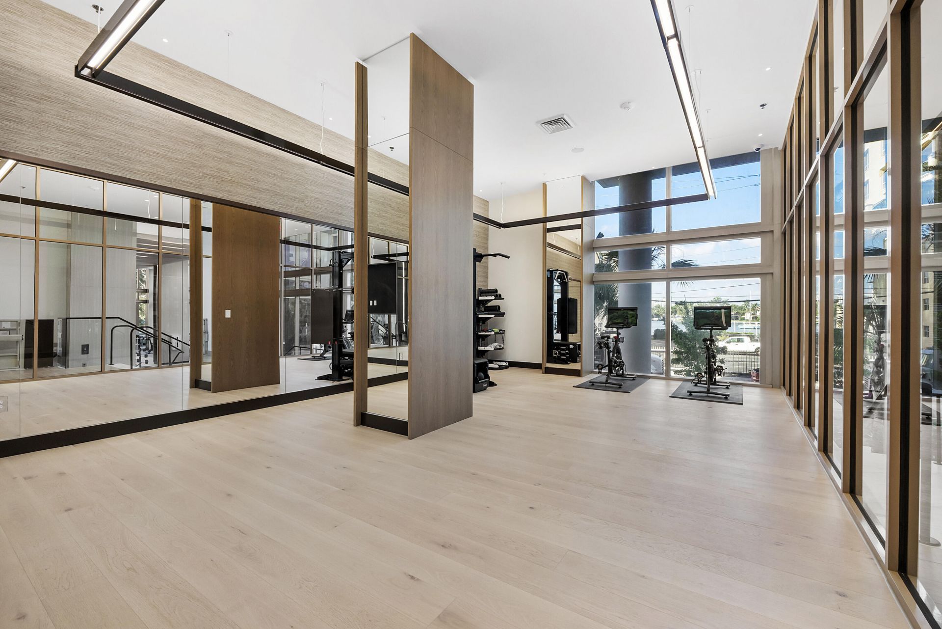 151 N Seabreeze Boulevard N, Unit 504, Fort Lauderdale, FL 33304 Photo