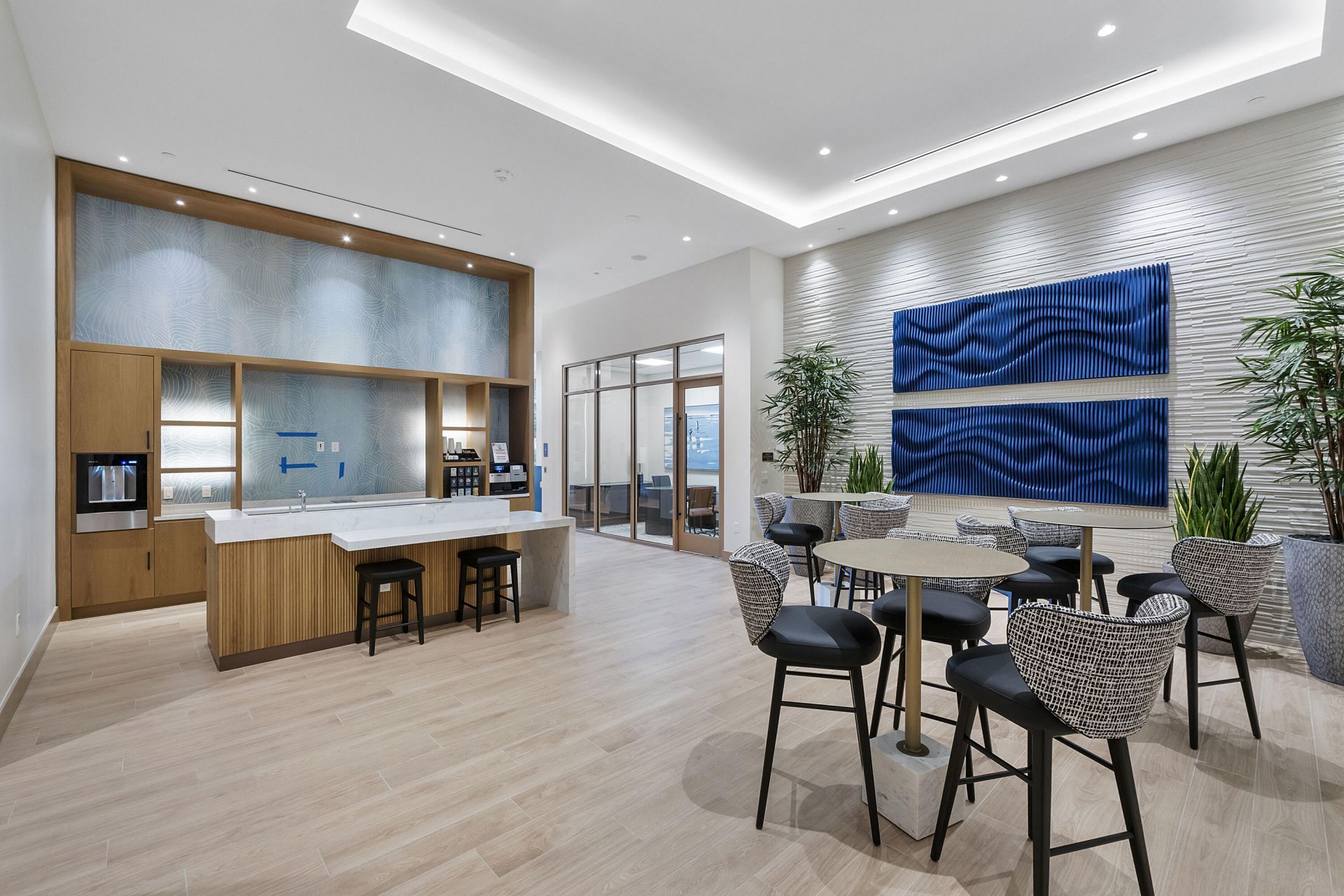 151 N Seabreeze Boulevard N, Unit 504, Fort Lauderdale, FL 33304 Photo